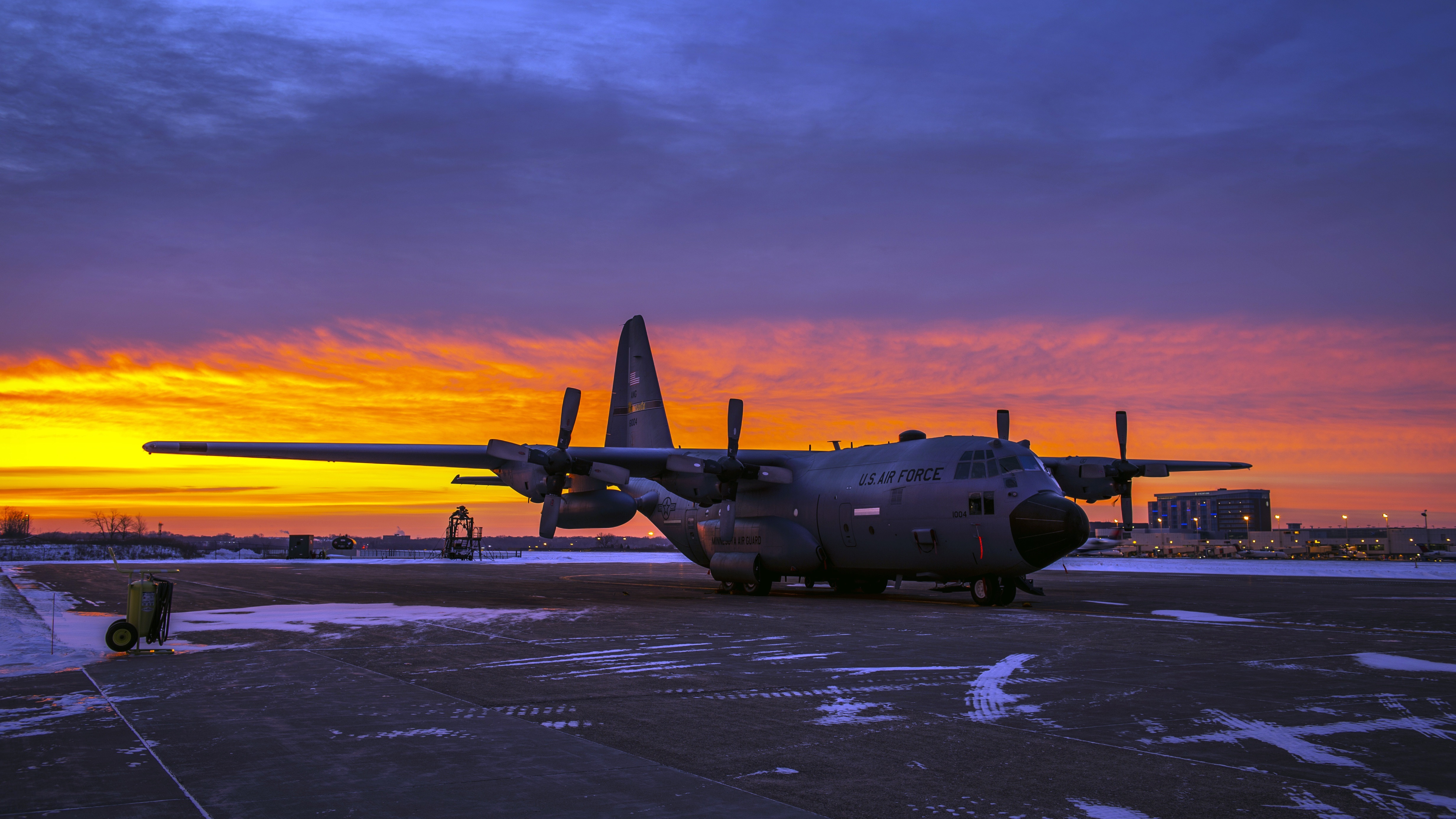 Lockheed Martin C-130J Super Hercules Wallpapers