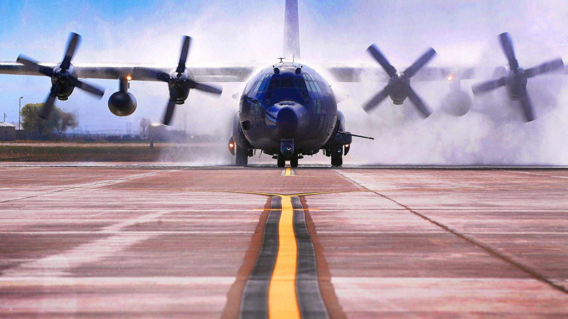 Lockheed Mc-130 Wallpapers