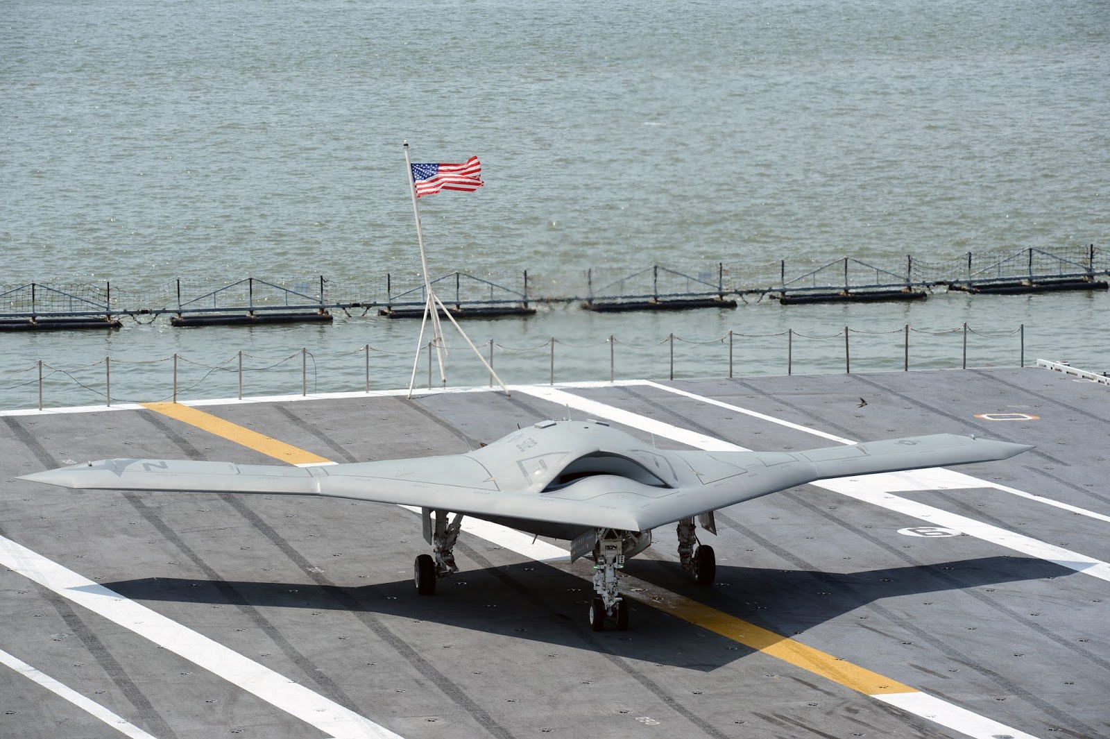 Northrop Grumman X-47 Wallpapers