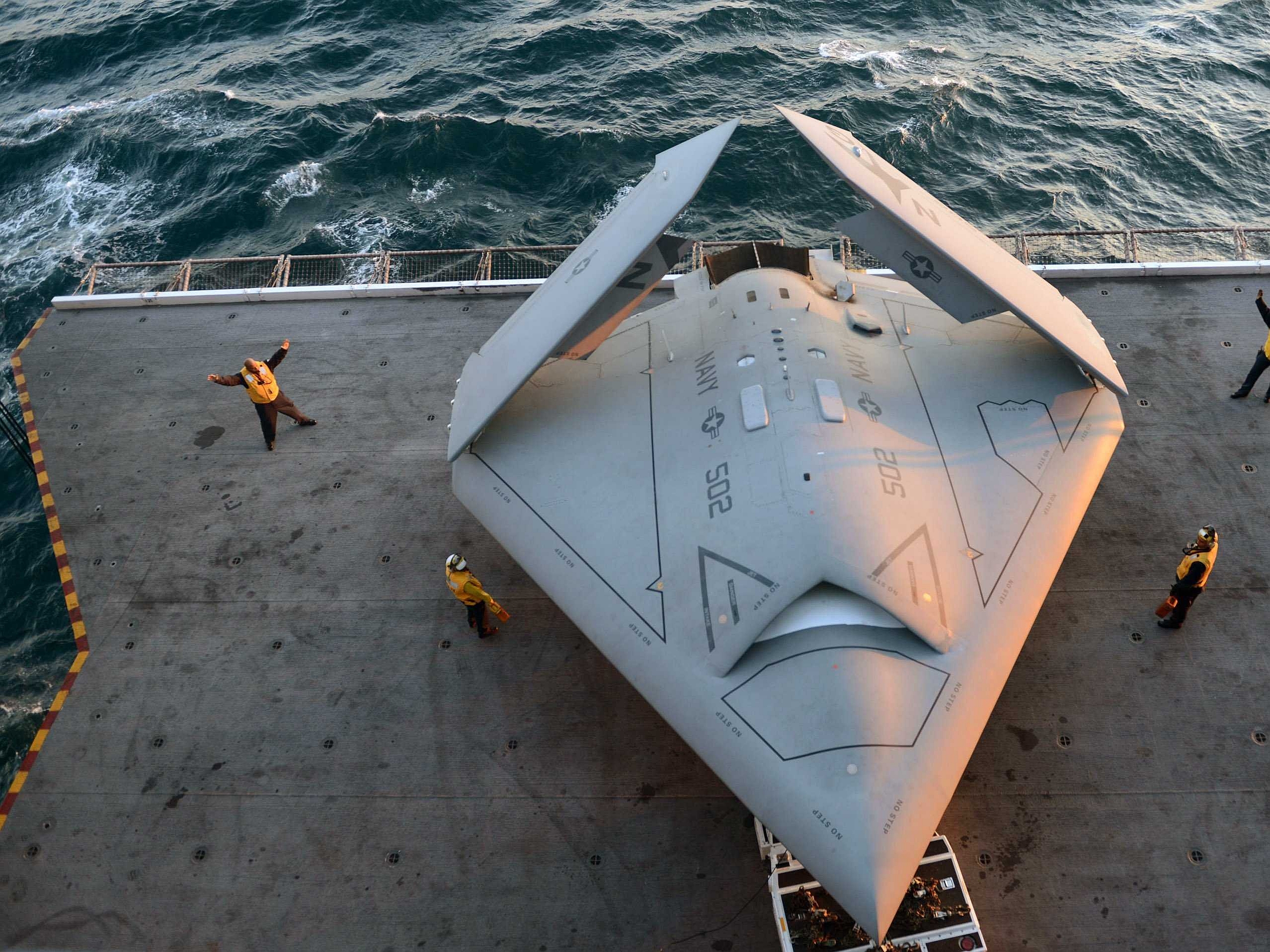 Northrop Grumman X-47B Wallpapers