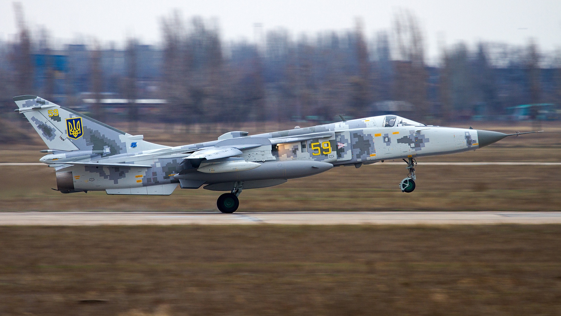 Sukhoi Su-24 Wallpapers