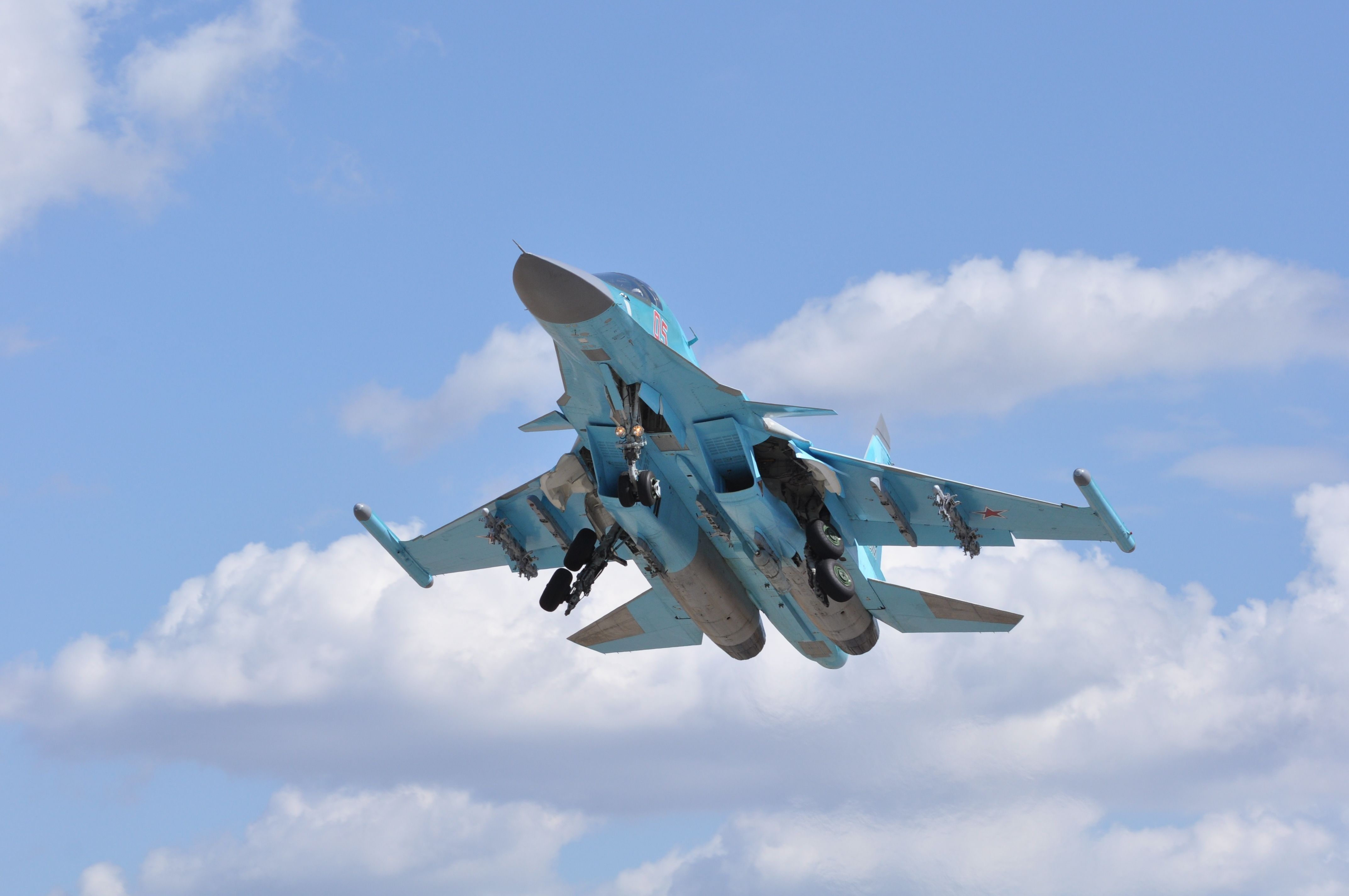 Sukhoi Su-34 Wallpapers