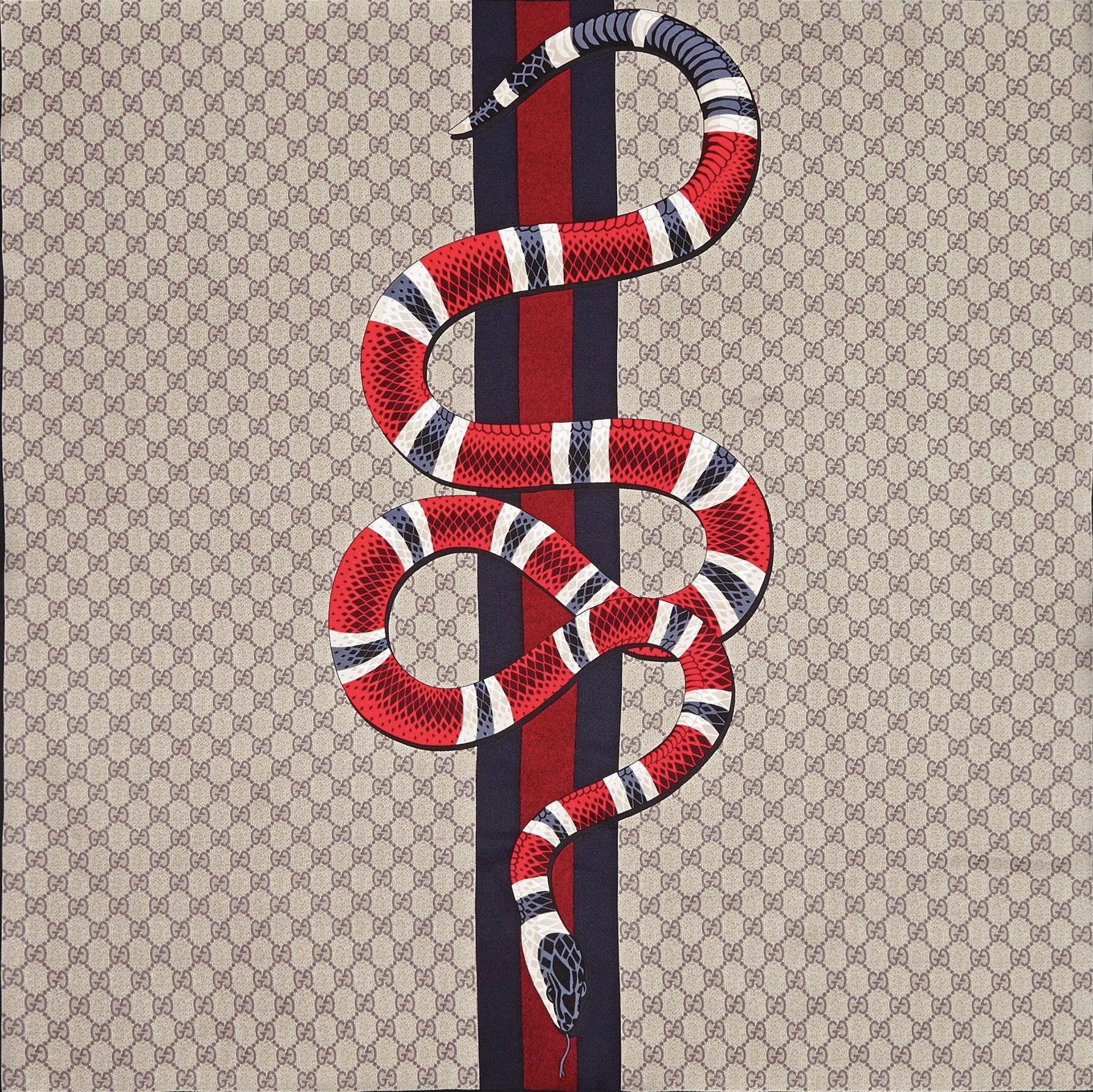 Cartoon Gucci Snake Wallpapers