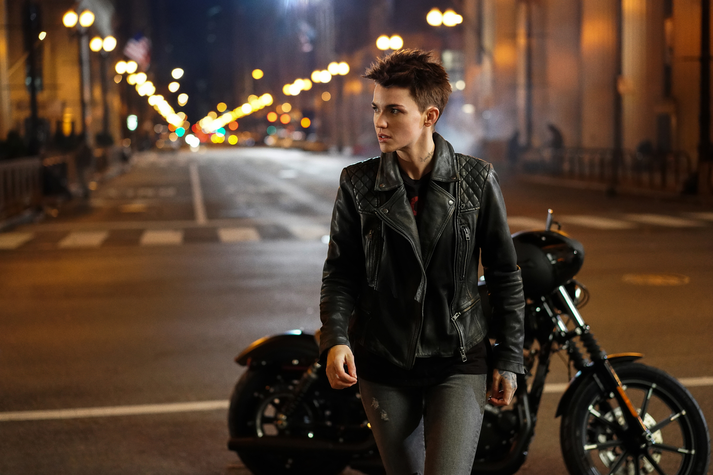 Beth Kane And Ruby Rose Batwoman Wallpapers