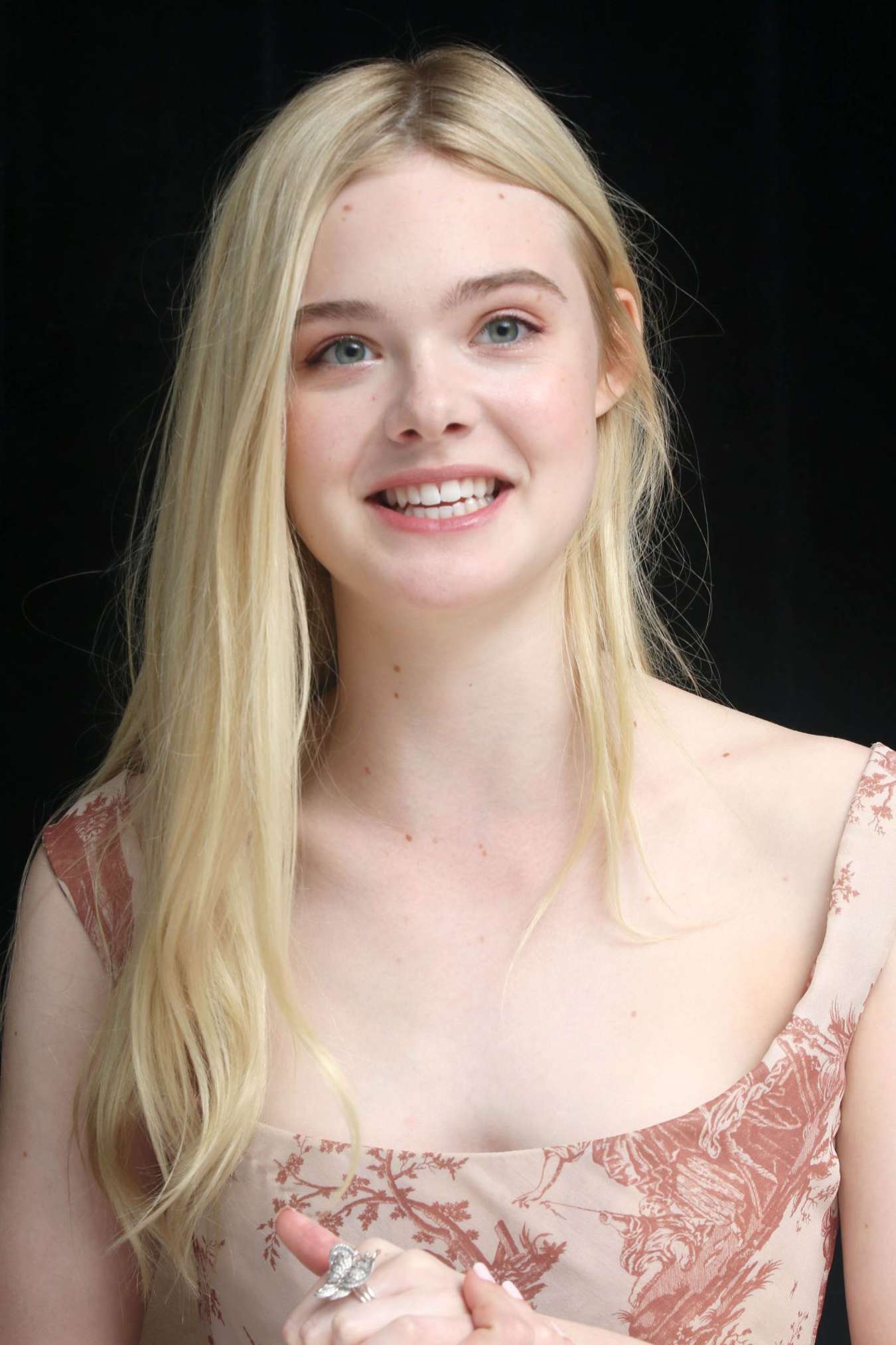 Elle Fanning The Great Hd Wallpapers