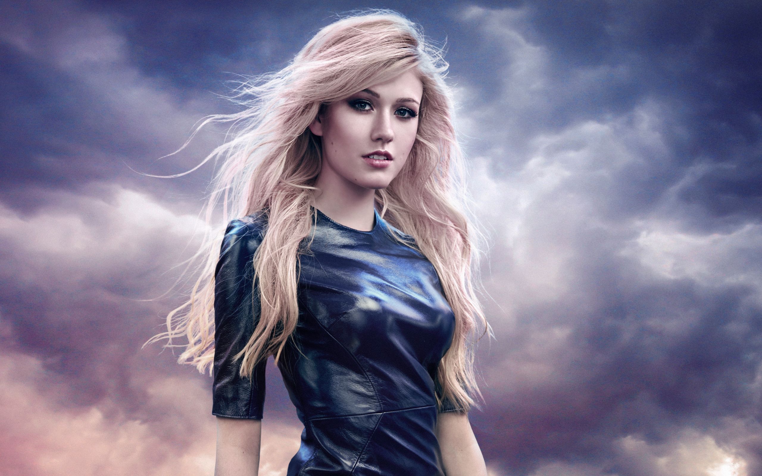 Katherine Mcnamara As Mia Smoak Wallpapers