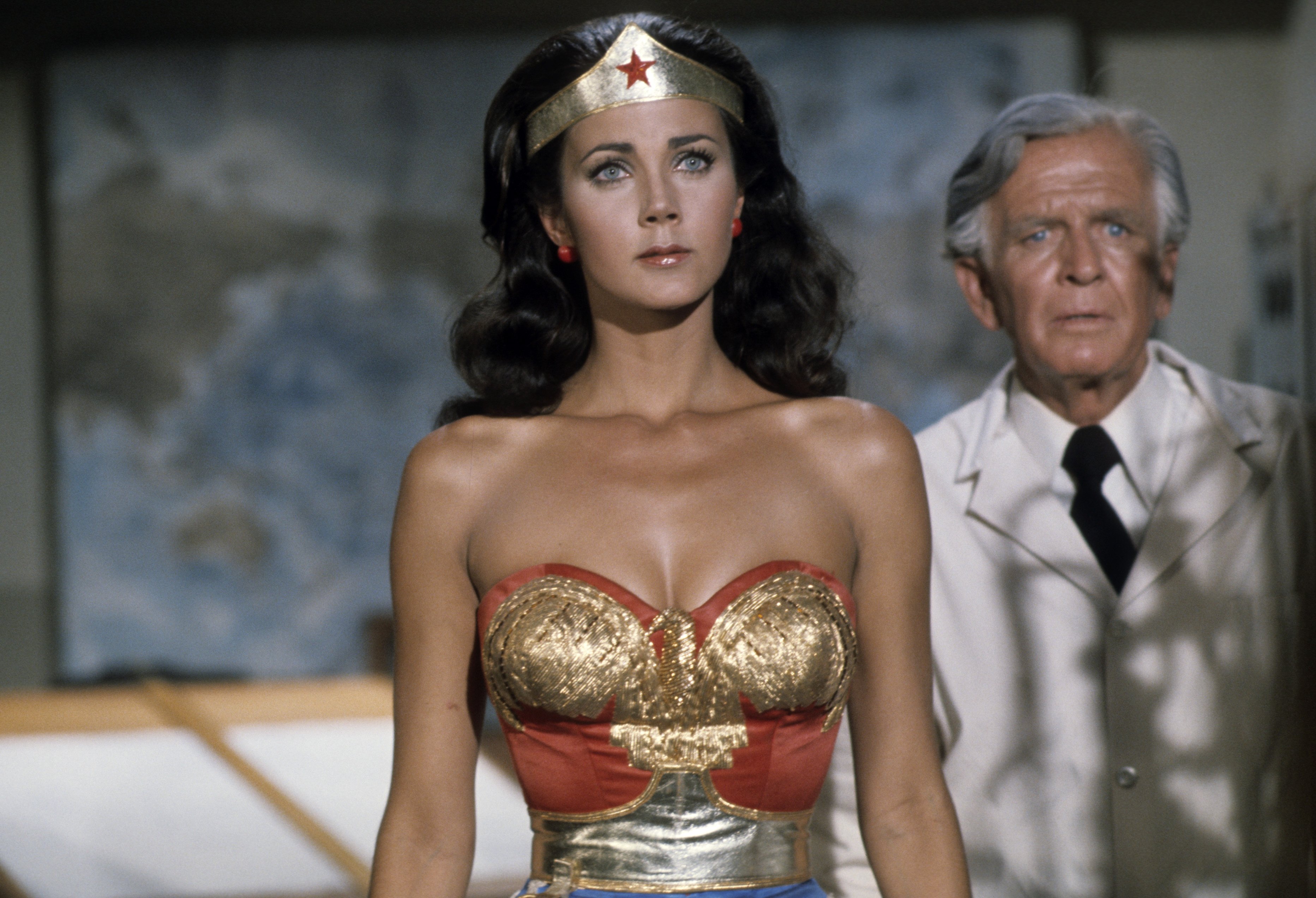 Lynda Carter As Wonder Woman Wallpapers