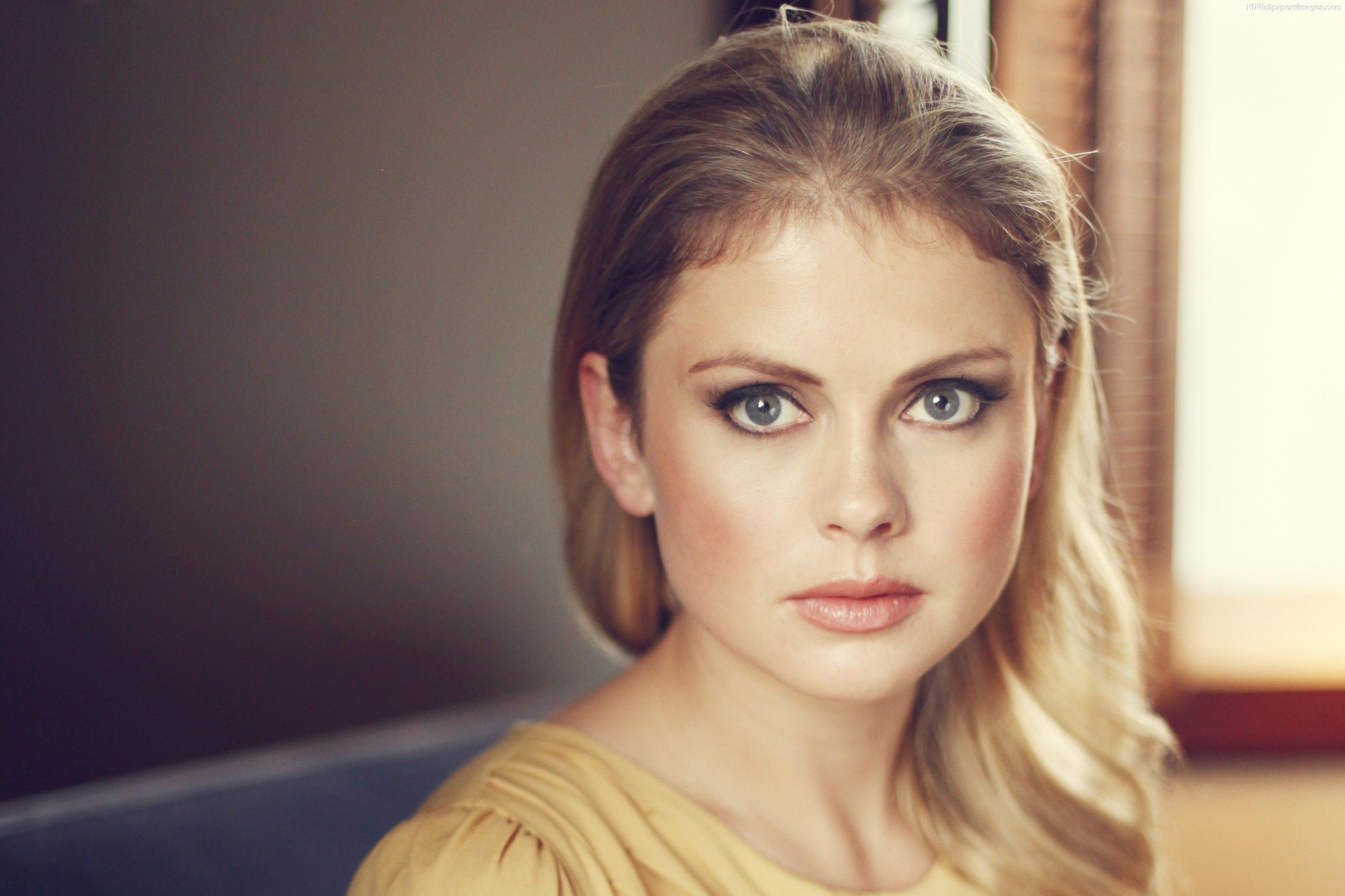 Rose Mciver 4K Ghosts 2021 Wallpapers