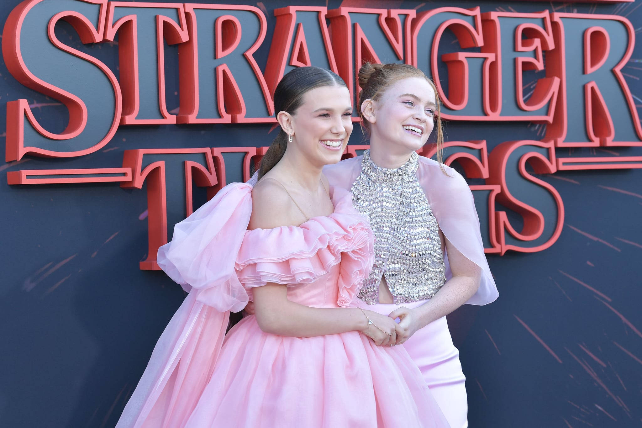 Sadie Sink And Millie Bobby Brown In Stranger Things 2019 Wallpapers