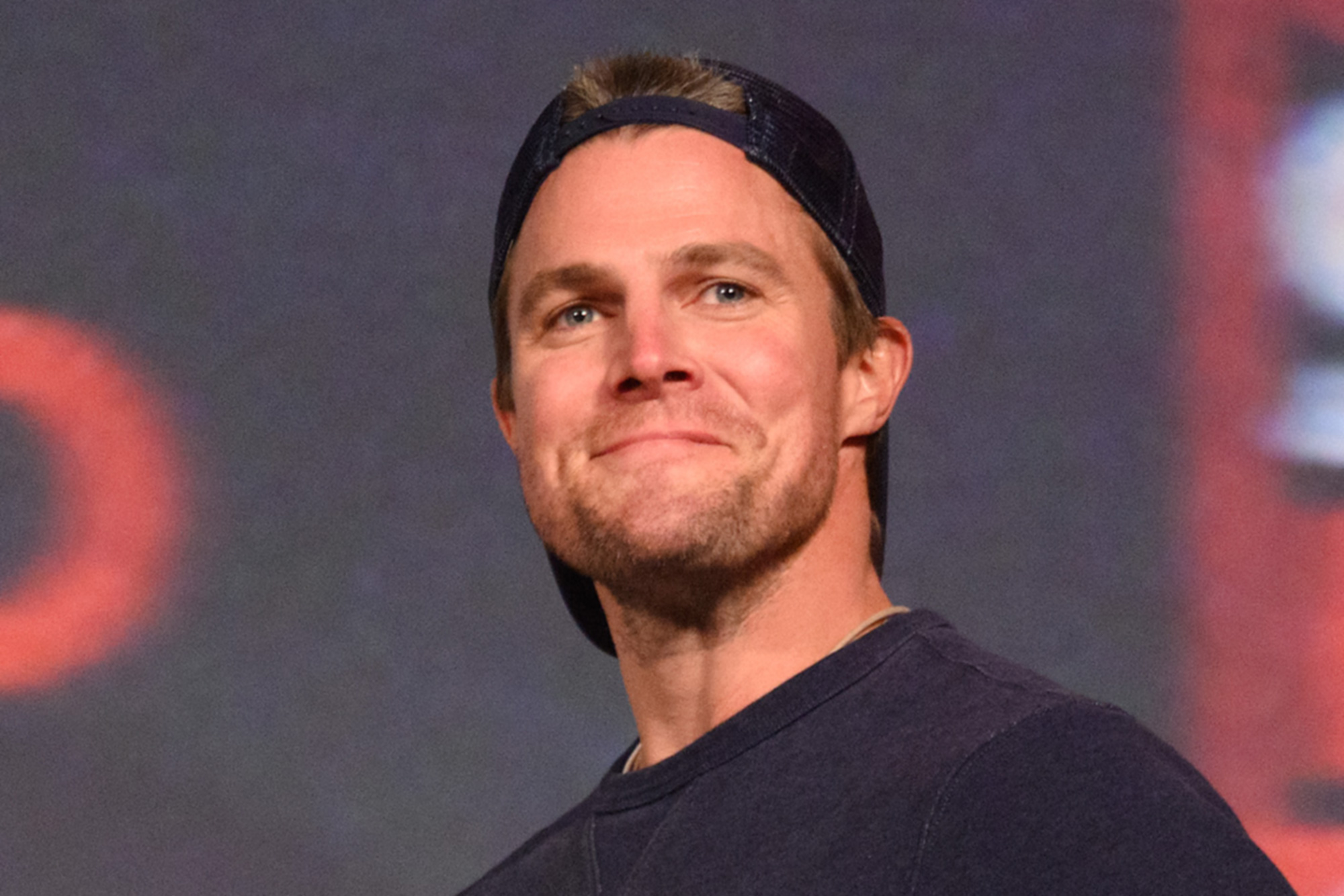 Stephen Amell Starz Heels Wallpapers