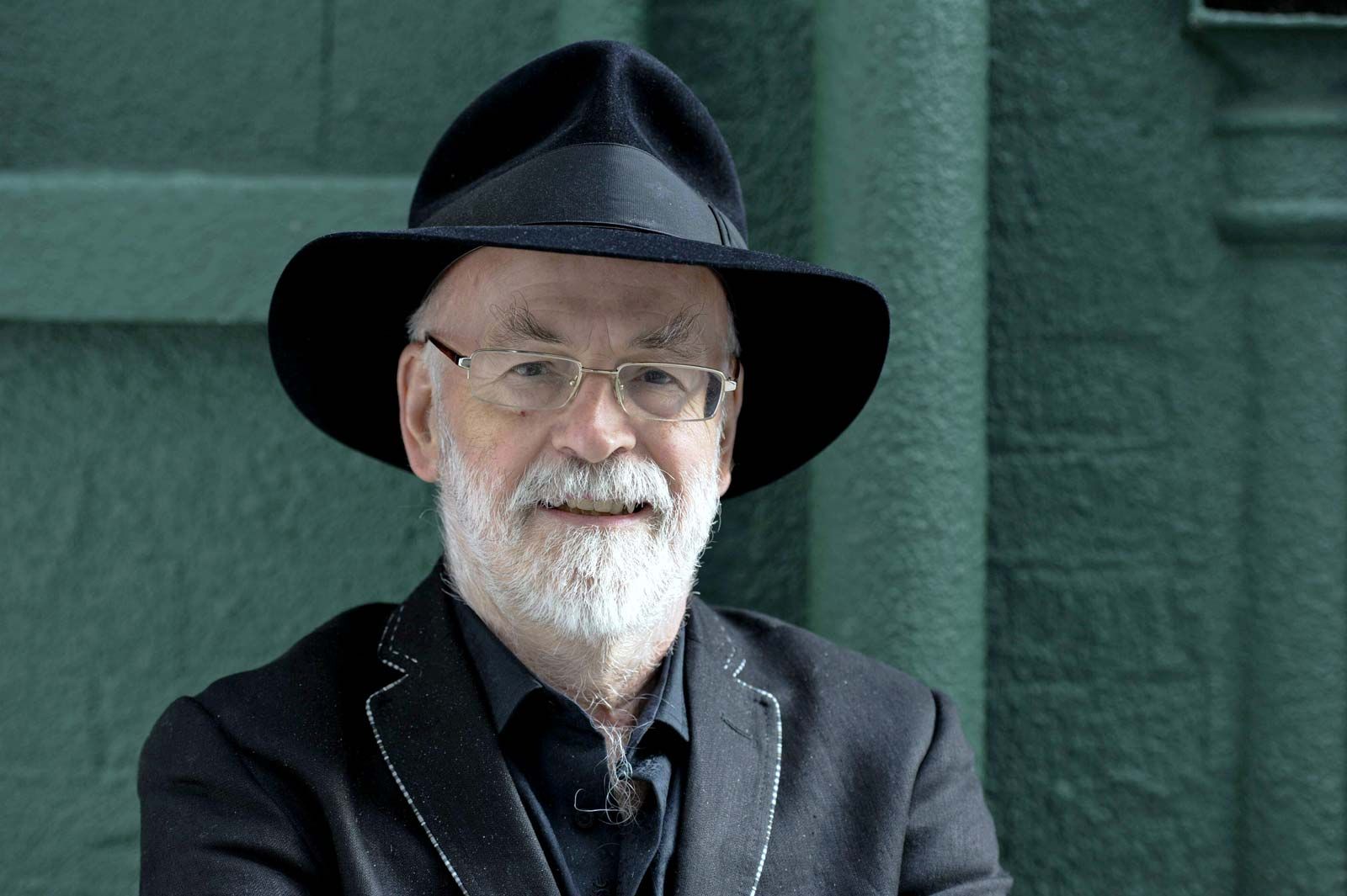 Terry Pratchett: Living With Alzheimer'S Wallpapers