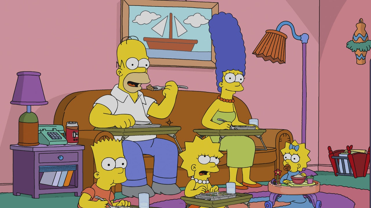 The Simpsons Family Watching Tv Wallpapers