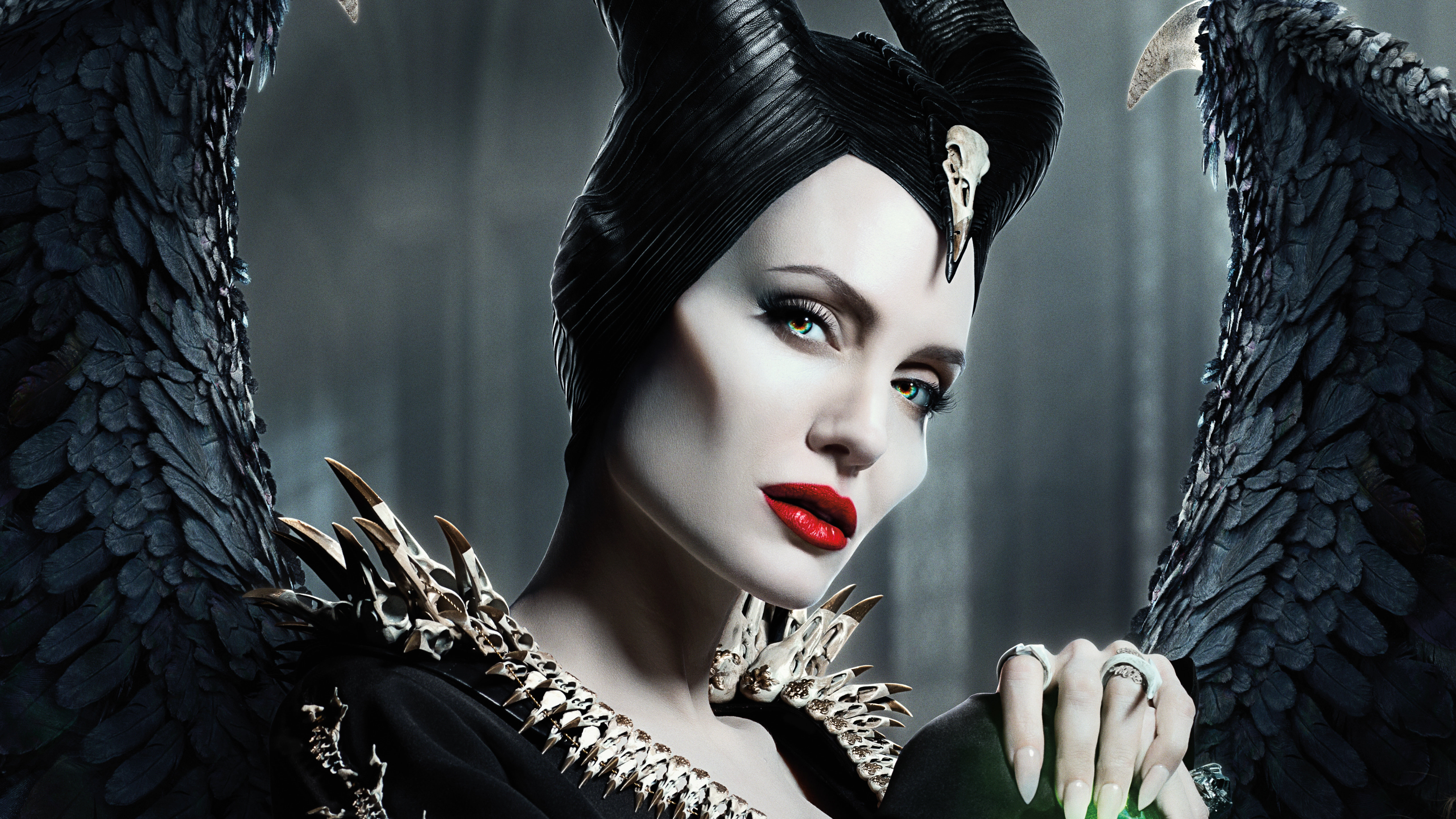 Angelina Jolie In Maleficent 2 Wallpapers