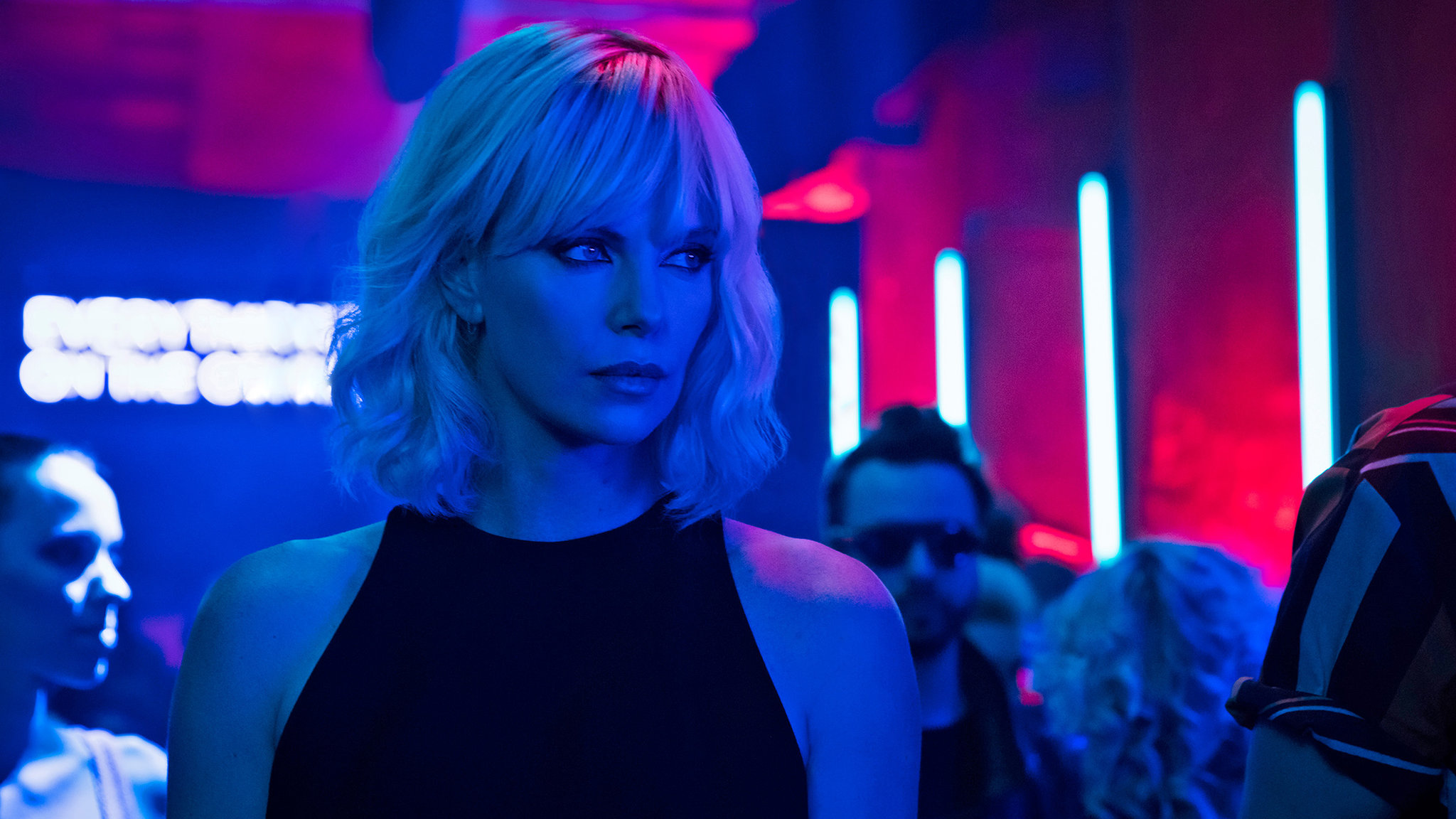 Atomic Blonde Girl Fighting Wallpapers