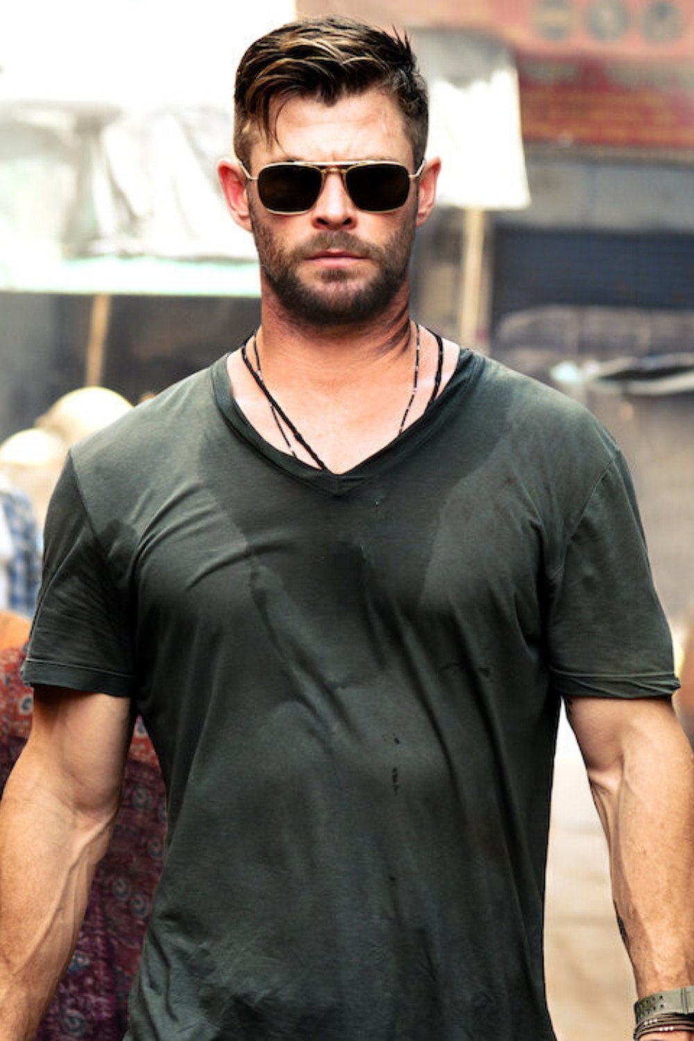 Chris Hemsworth In Extraction Wallpapers