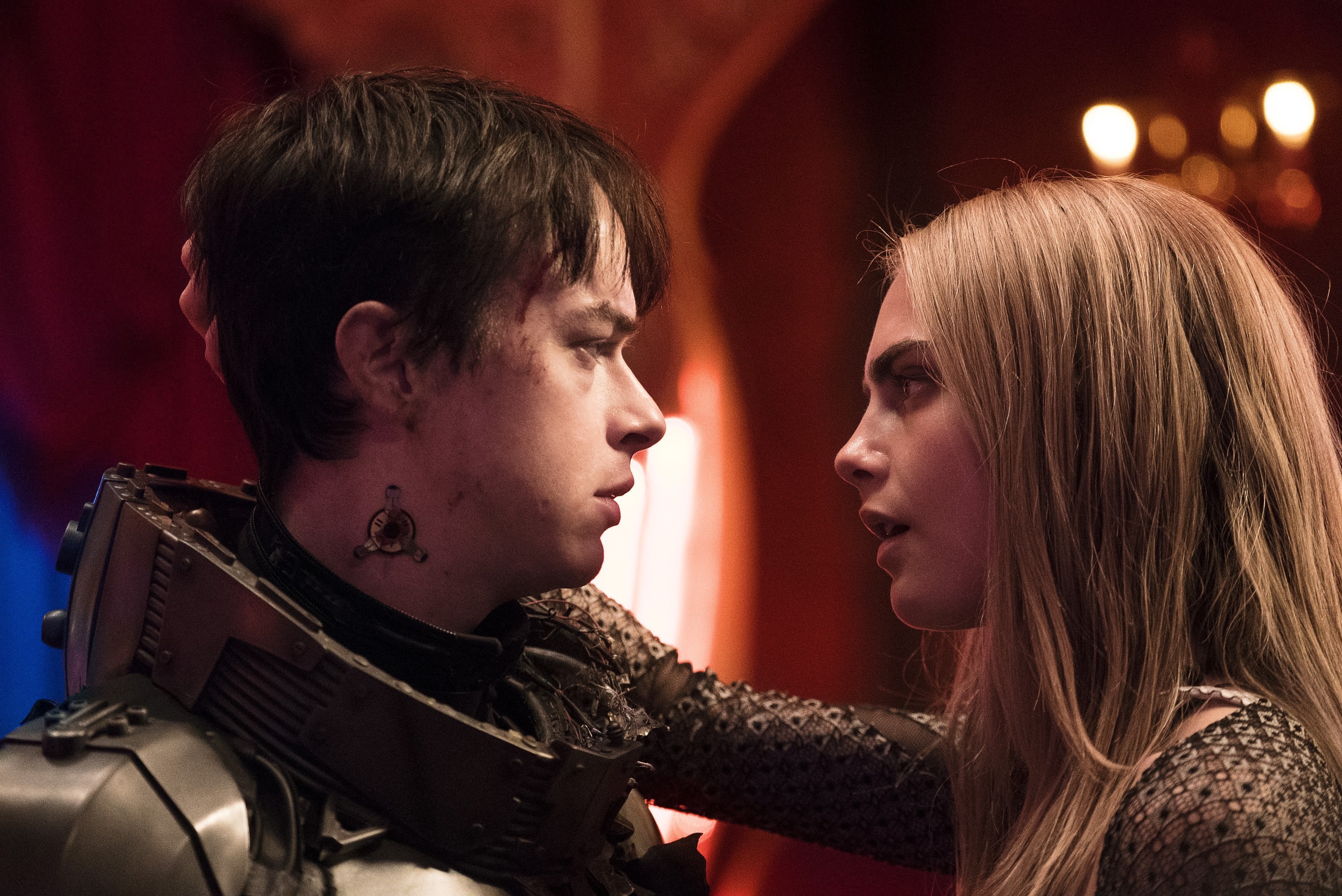 Dane Dehaan As Valerian In Valerian And The City Of A Thousand Planets Wallpapers