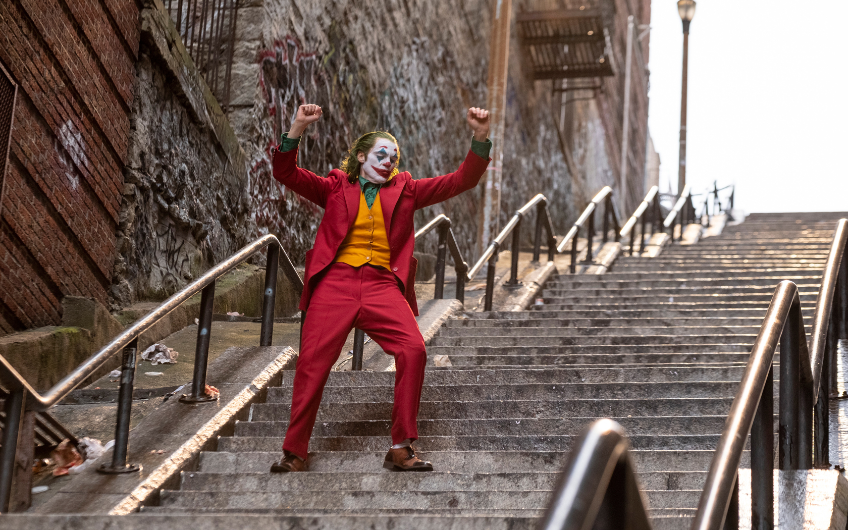 Joaquin Phoenix As Joker Dancing Wallpapers