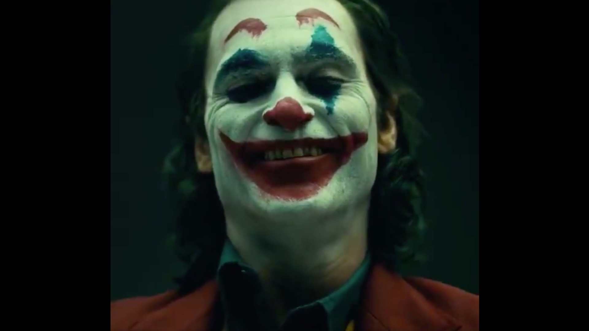 Joker Keep Smiling Wallpapers