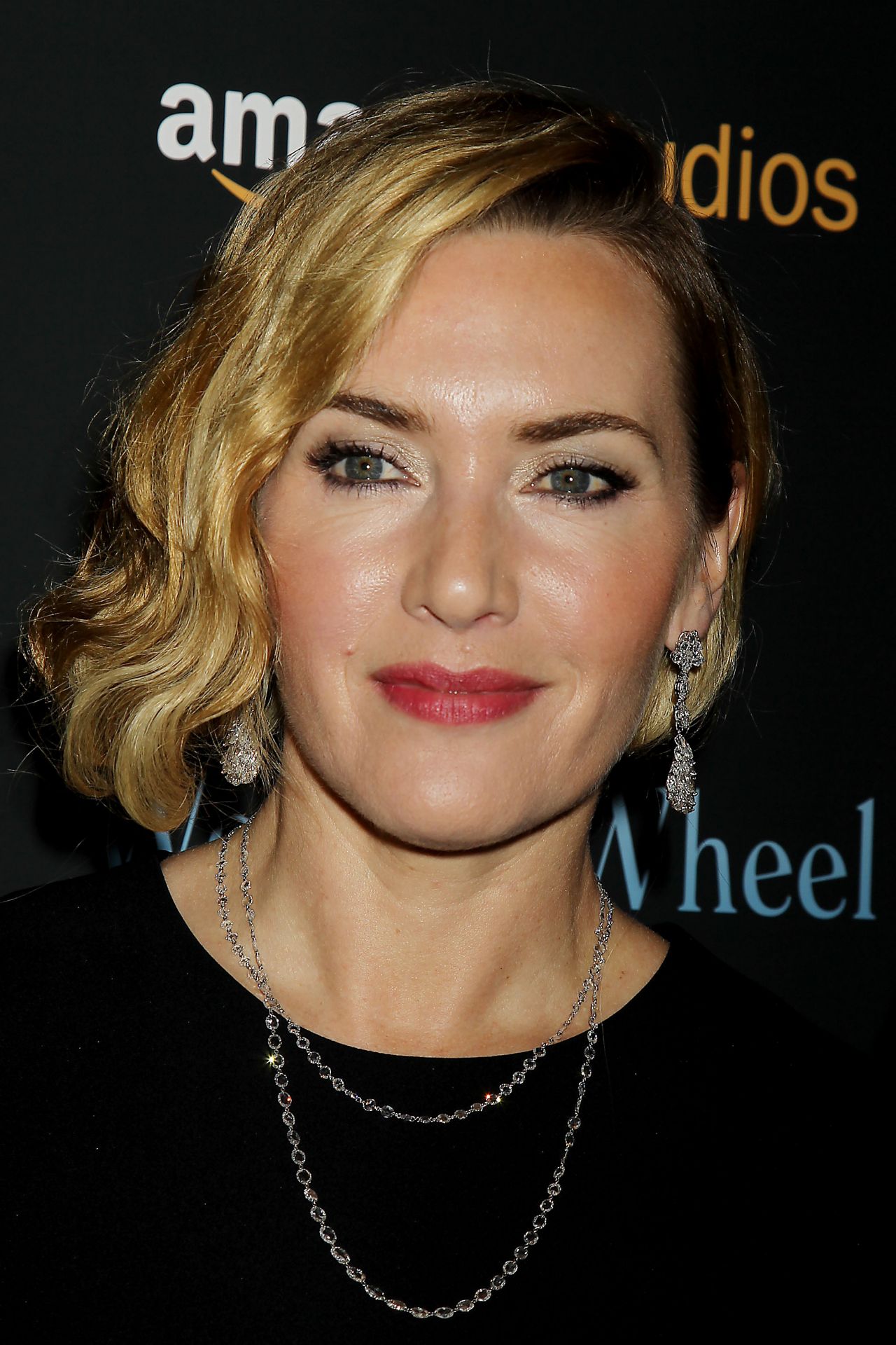 Kate Winslet From Wonder Wheel Wallpapers