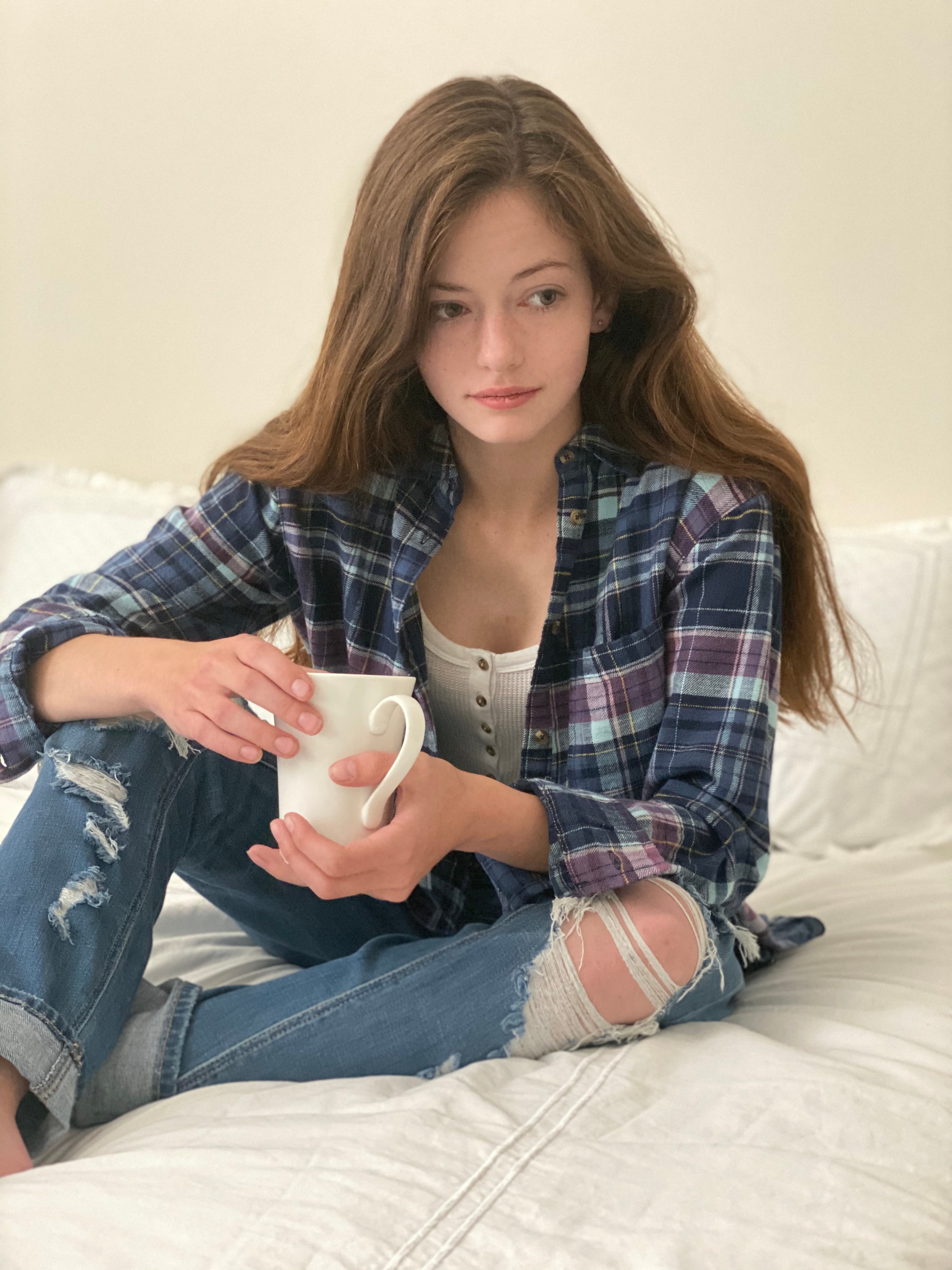 Mackenzie Foy Black Beauty Wallpapers