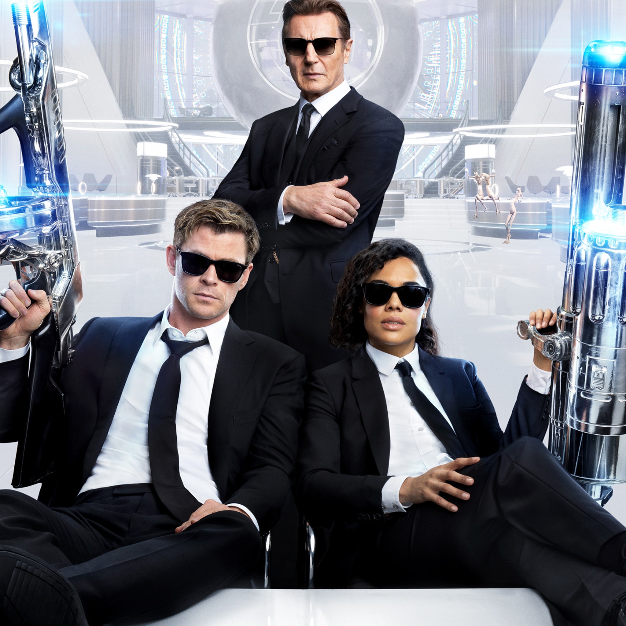 Men In Black 4 Chris Hemsworth And Tessa Thompson Wallpapers