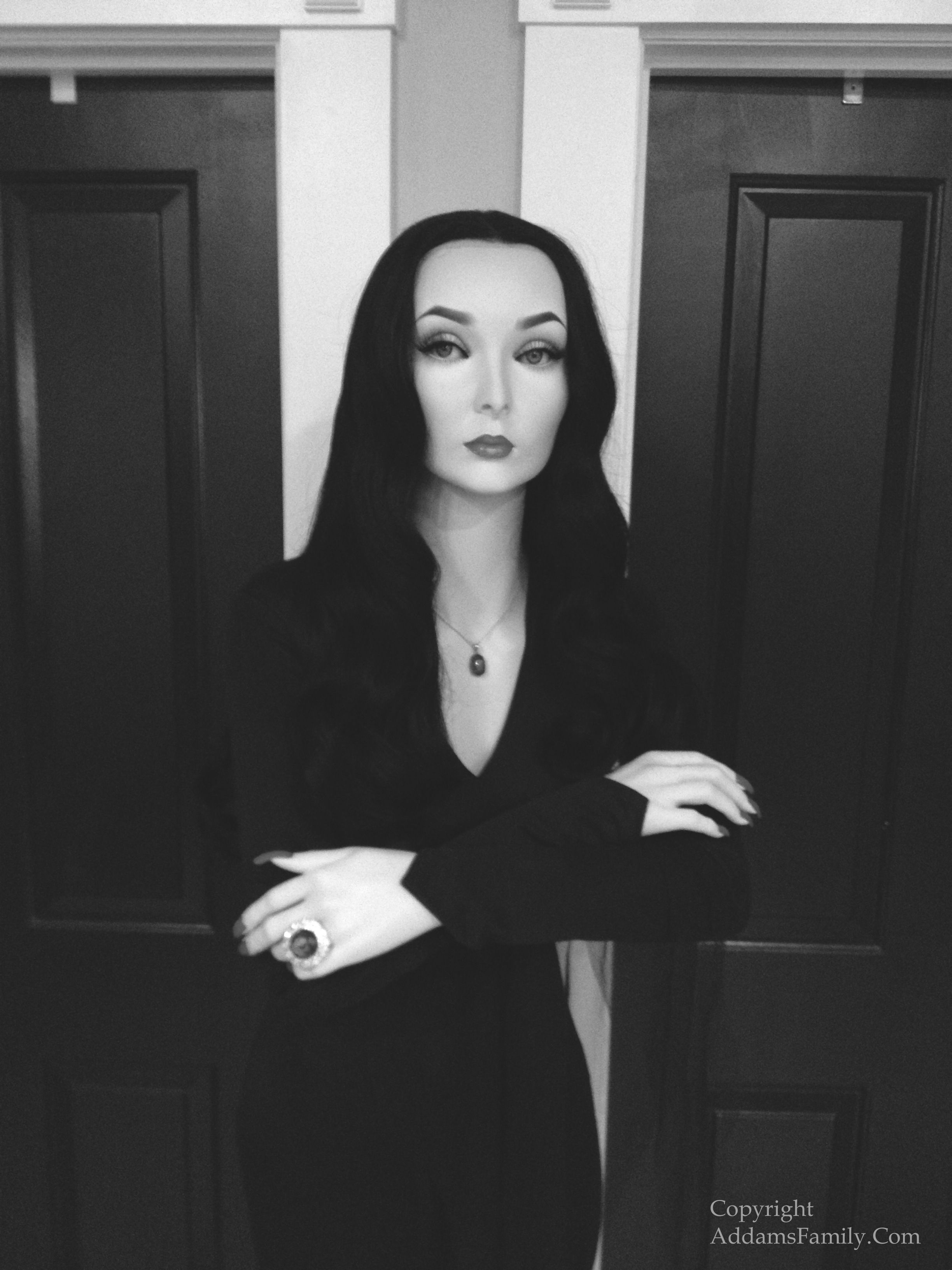 Morticia Addams The Addams Family Wallpapers