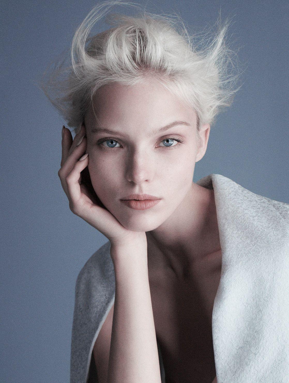 Sasha Luss In Anna Movie Wallpapers