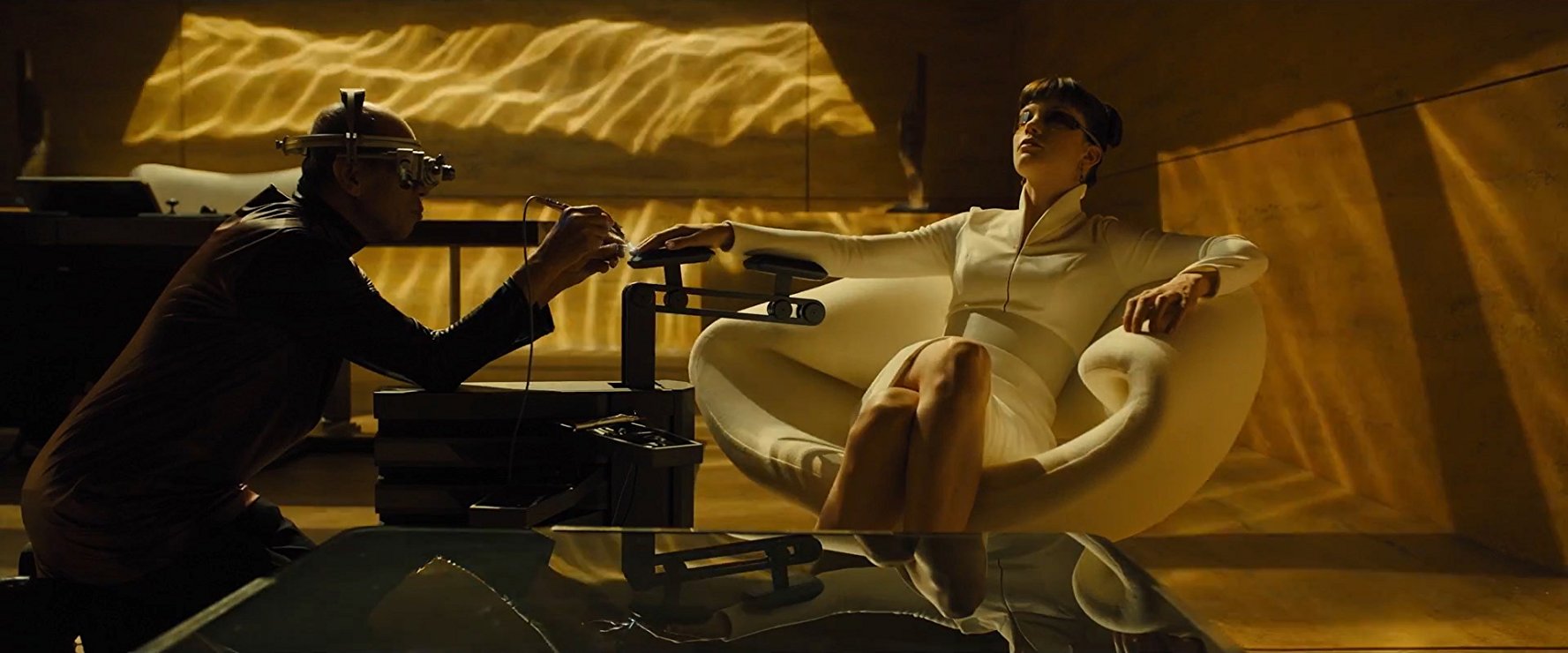Sylvia Hoeks As Luv In Blade Runner 2049 Wallpapers