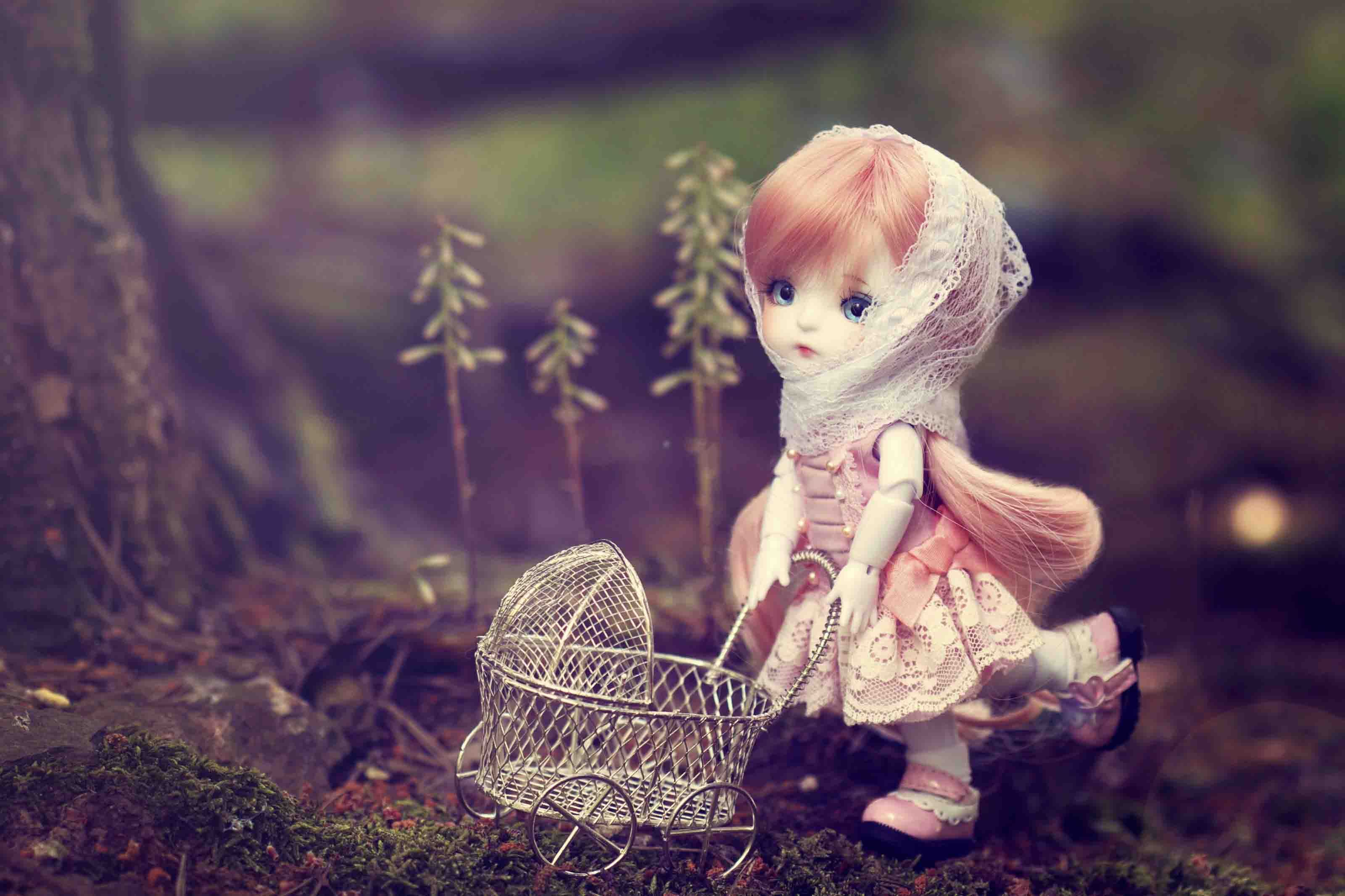 Beautiful And Cute Dolls  Wallpapers