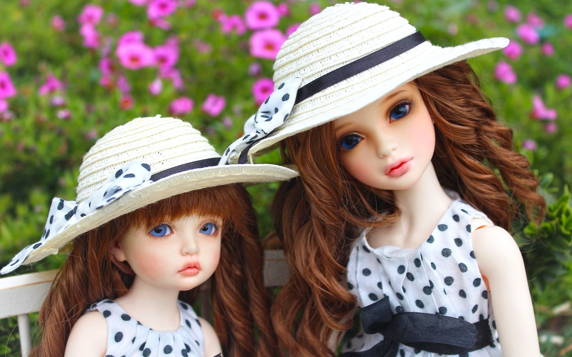 Beautiful And Cute Dolls  Wallpapers