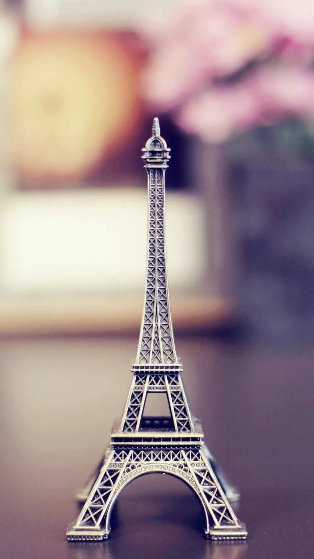 Cute Eiffel Tower Wallpapers