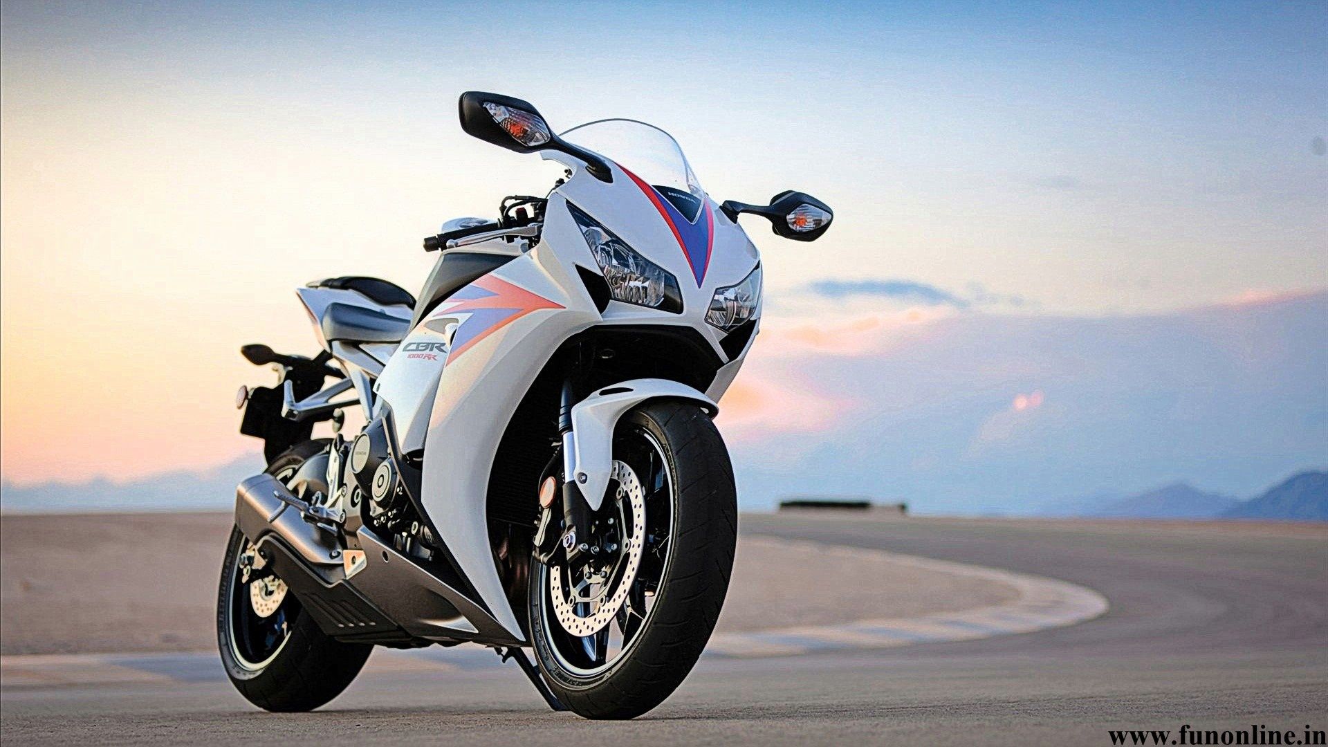 Cool Sports Bikes Wallpapers