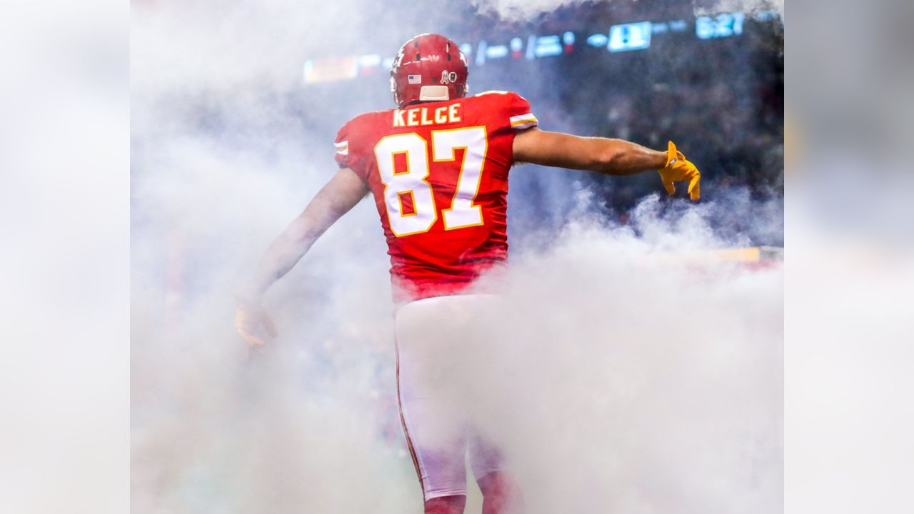 Cool Travis Kelce Wallpapers