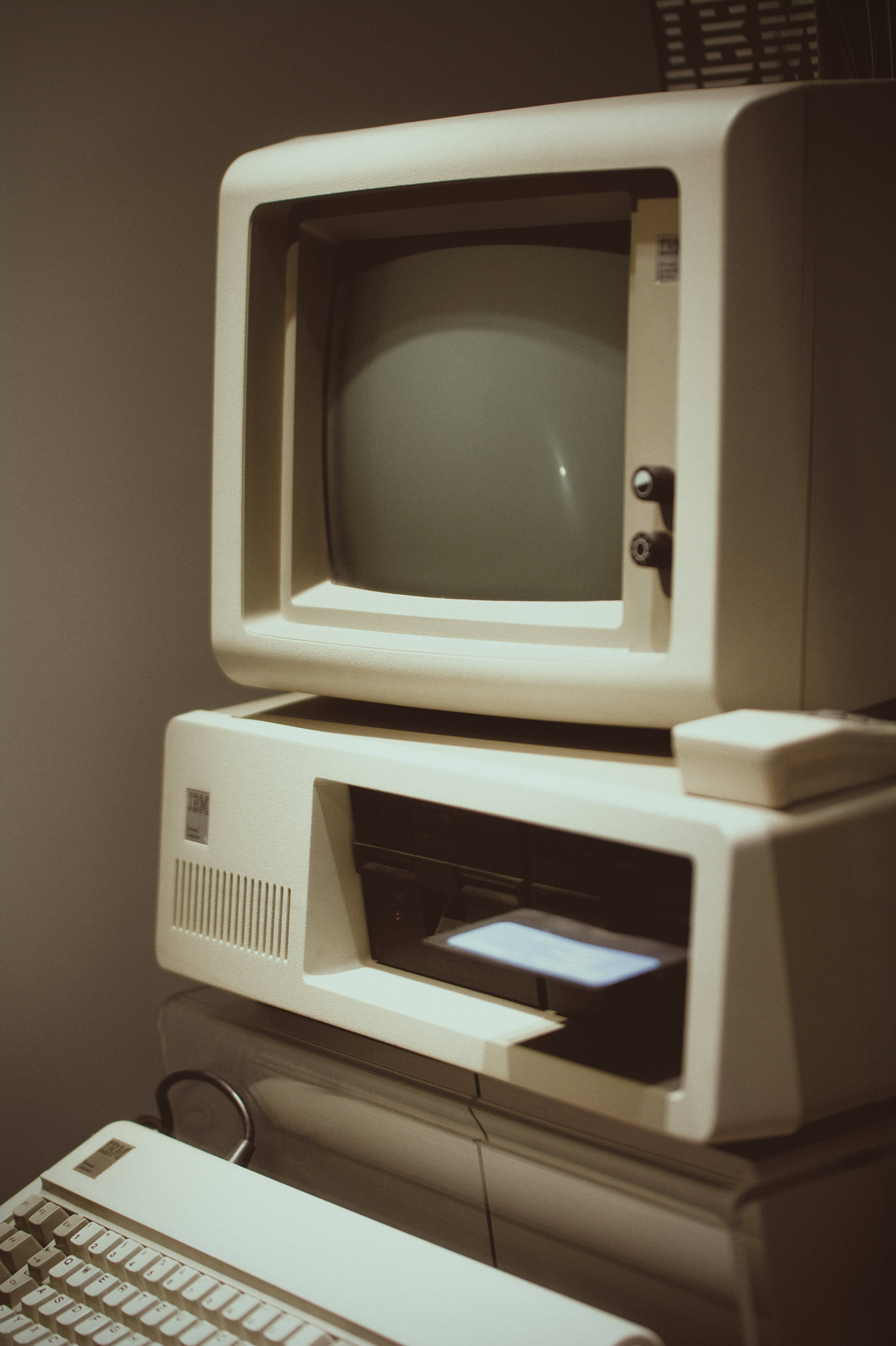 Retro Computer Aesthetic Hd Wallpapers