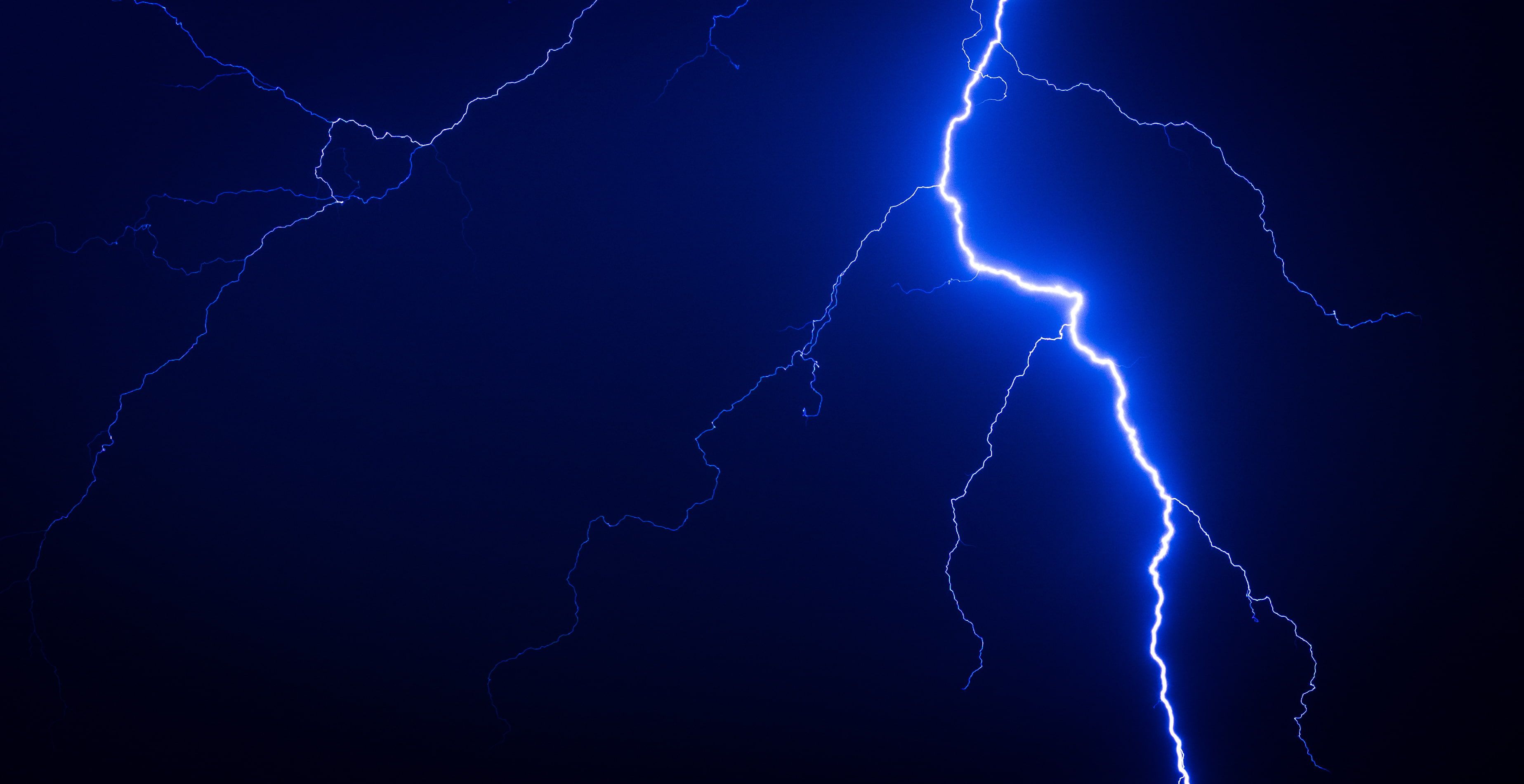 4K Thunderstorm Wallpapers