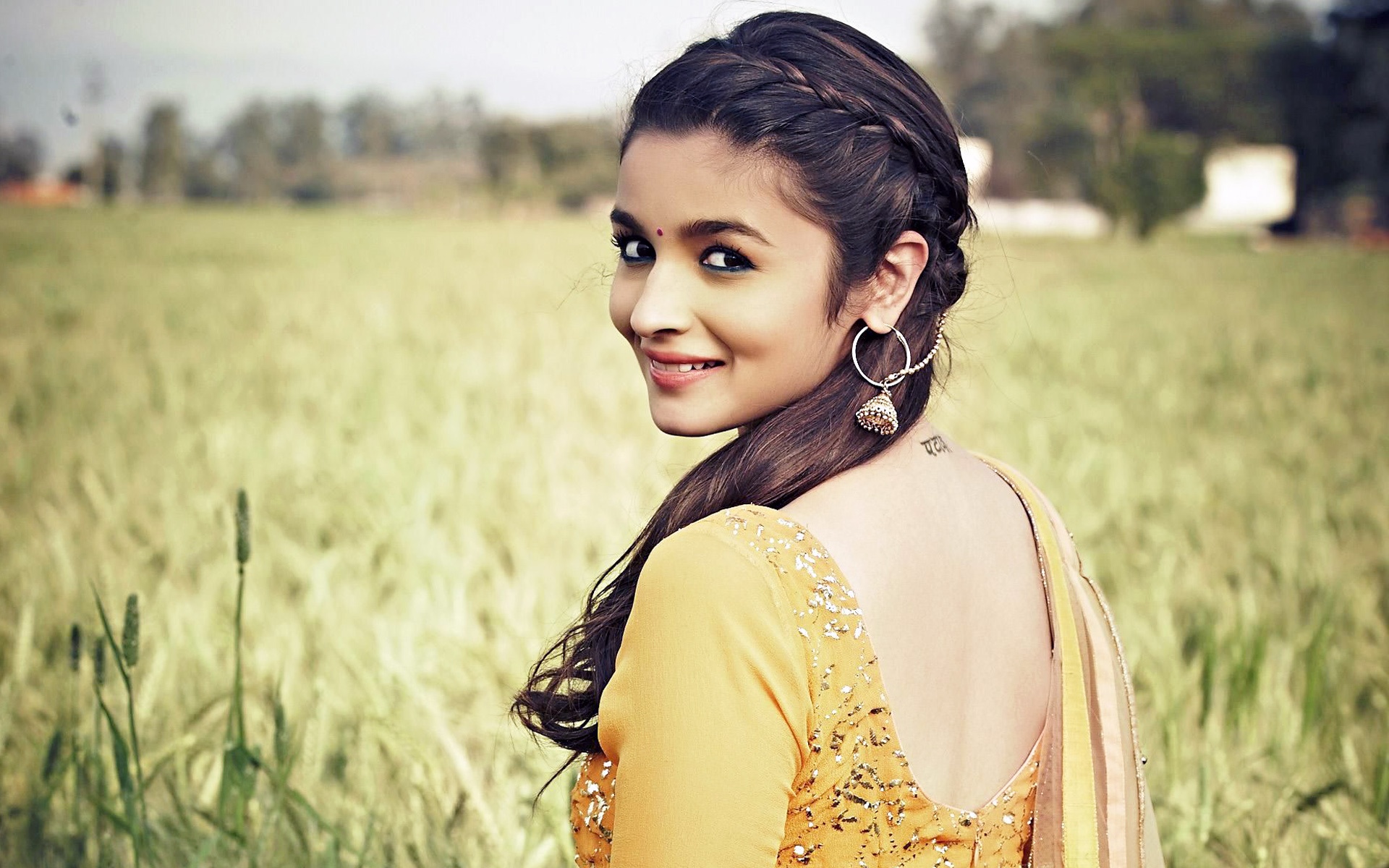 Alia Wallpapers