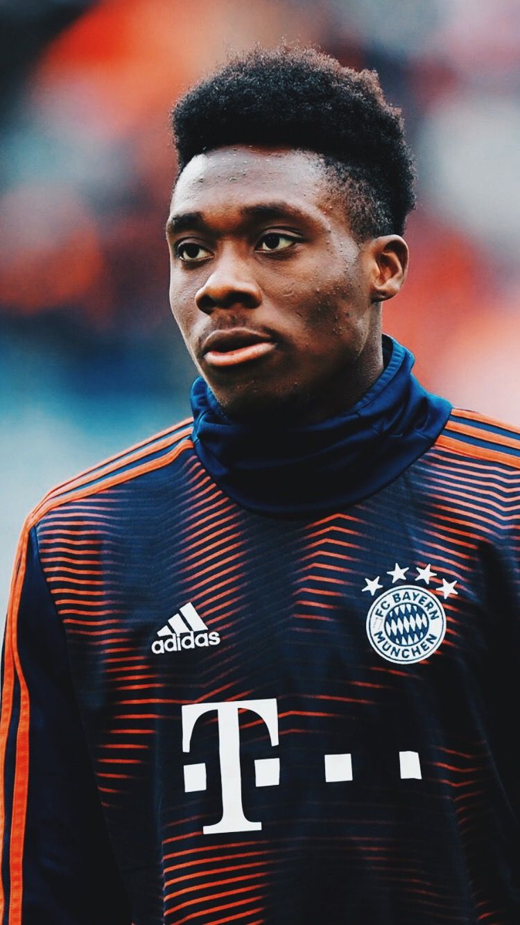 Alphonso Davies Wallpapers