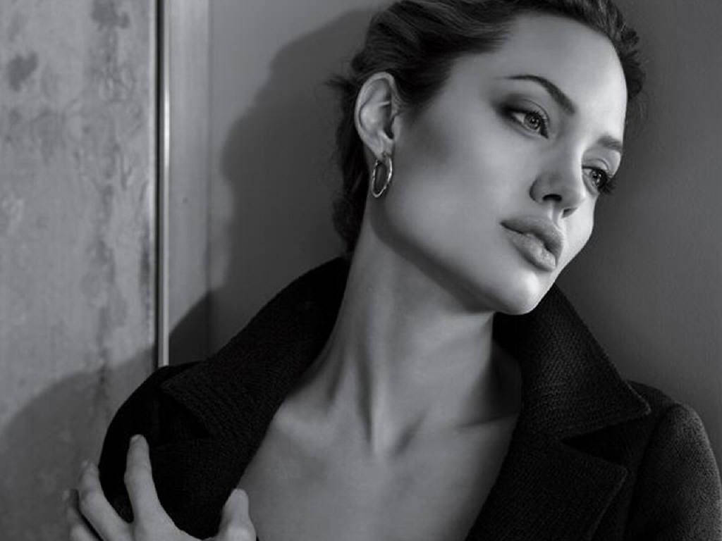 Anjilina Jolie Wallpapers