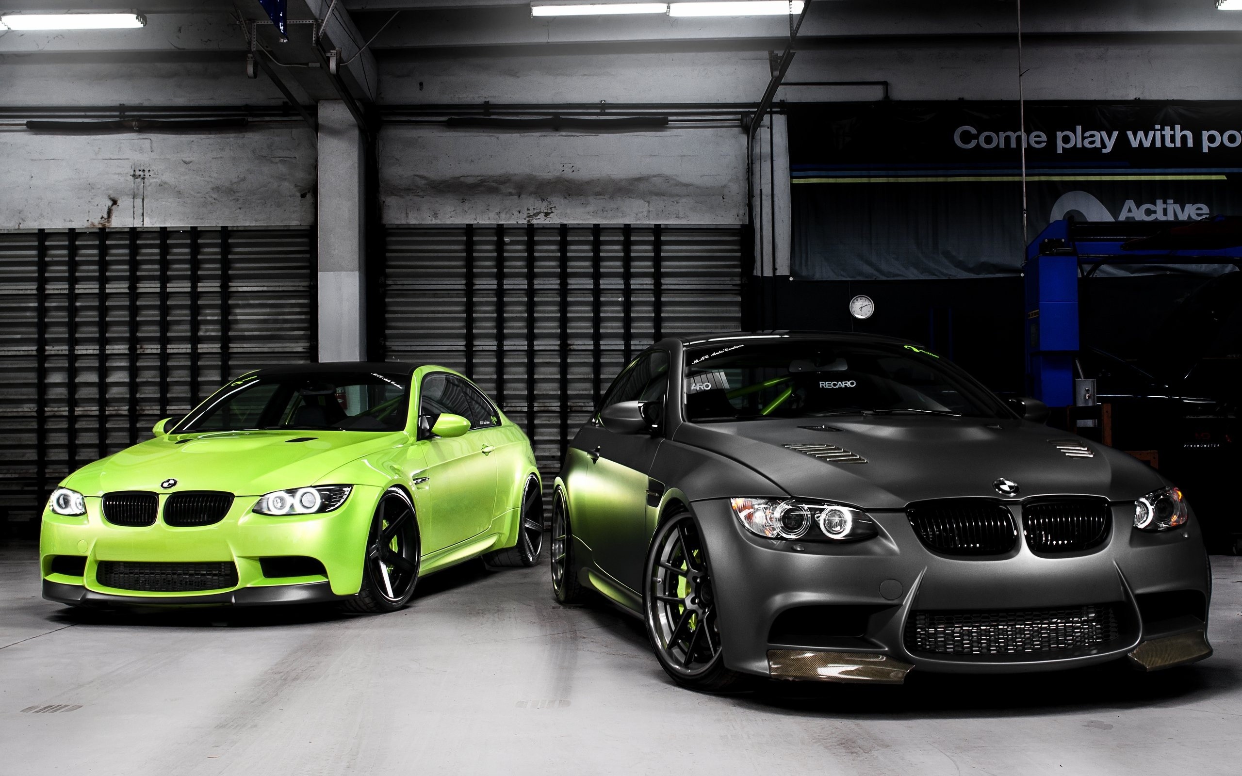 Black And Green Car Wallpapers