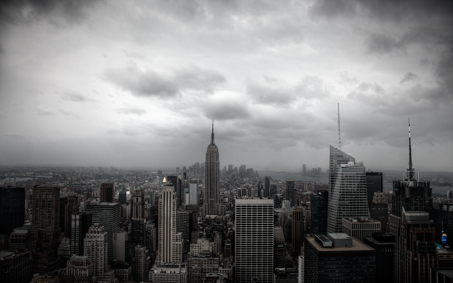 Cloudy City Wallpapers