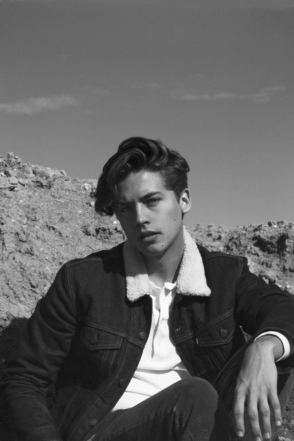 Cole Sprouse Wallpapers