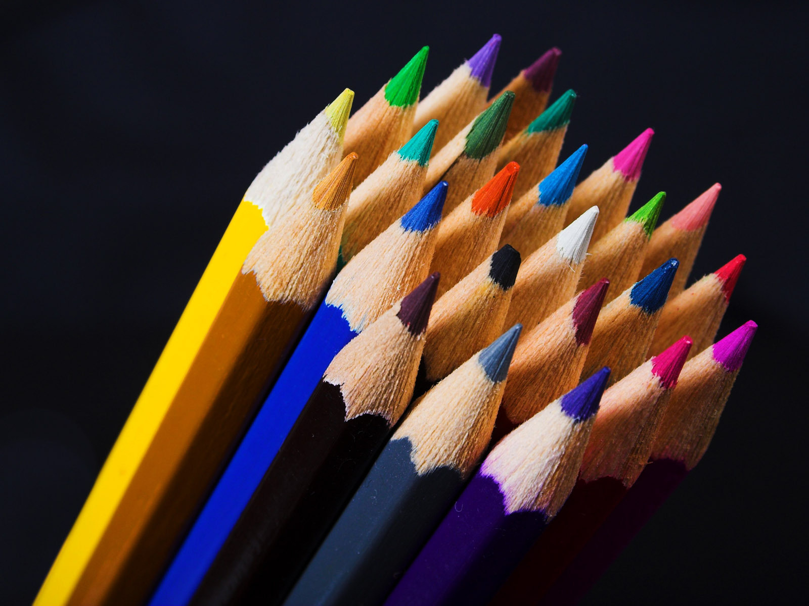 Color Pencils Wallpapers