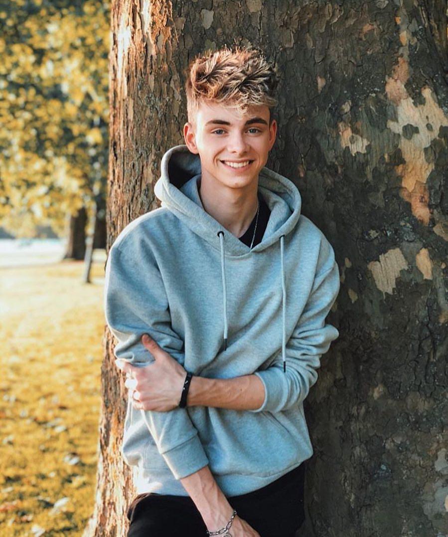 Corbyn Besson Smiling Wallpapers