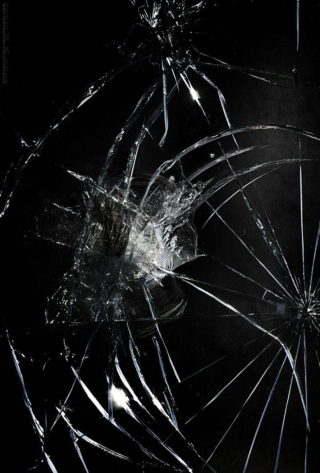 Cracked Ipad Screen Realistic Wallpapers