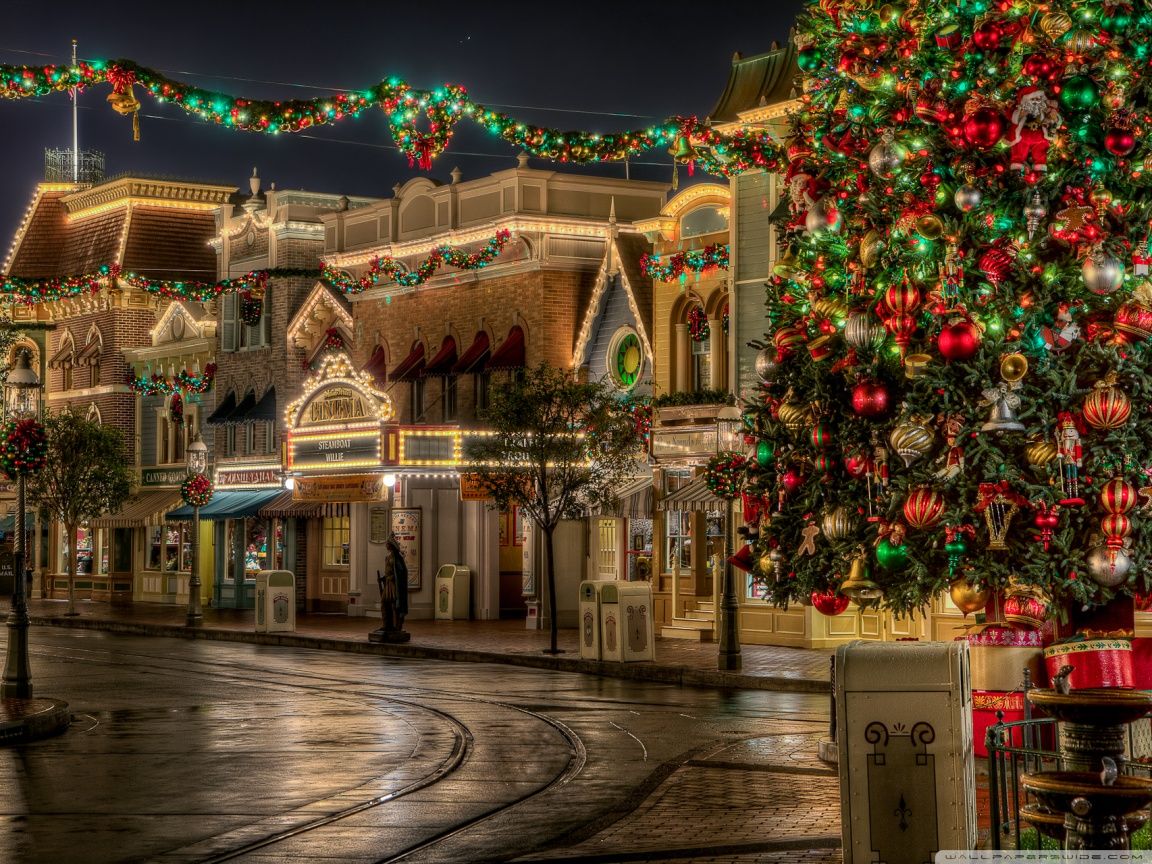 Disneyland Christmas Wallpapers