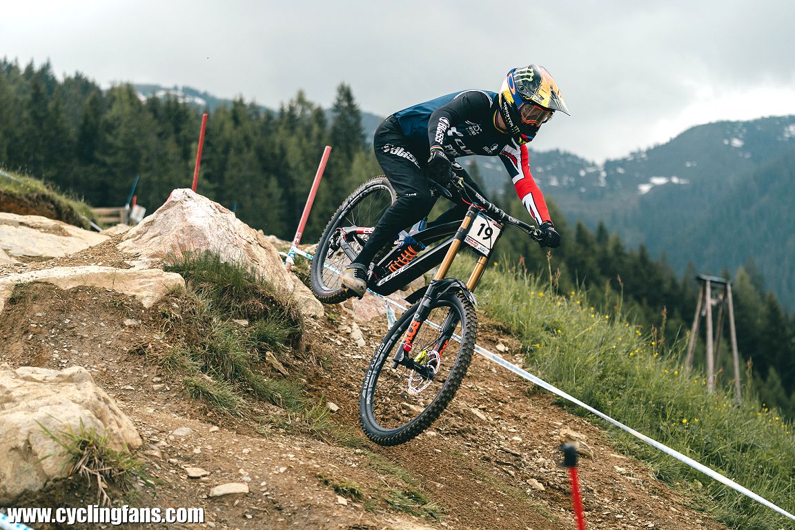 Downhill Mountain Biking Wallpapers