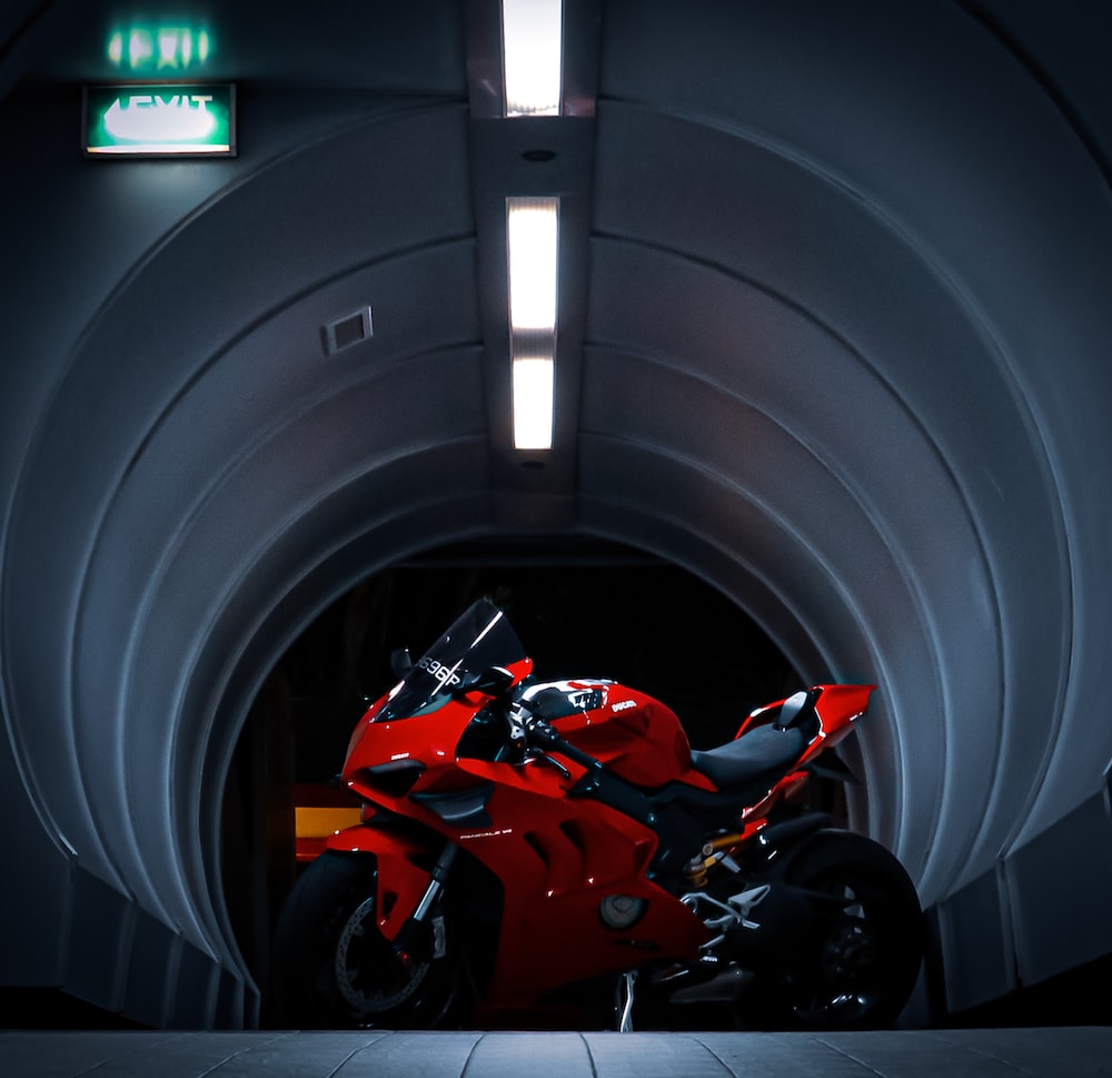 Ducati Panigale V4 Black Wallpapers