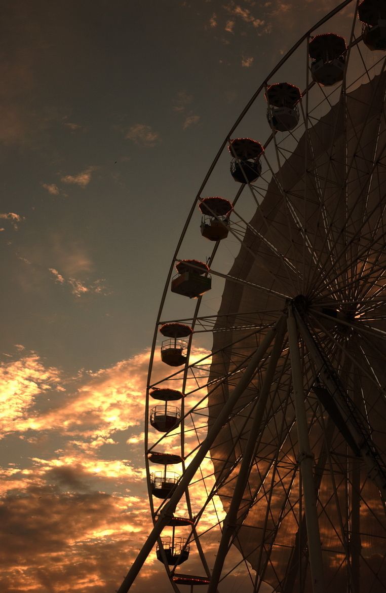 Ferris Wheel Aesthetic Wallpapers