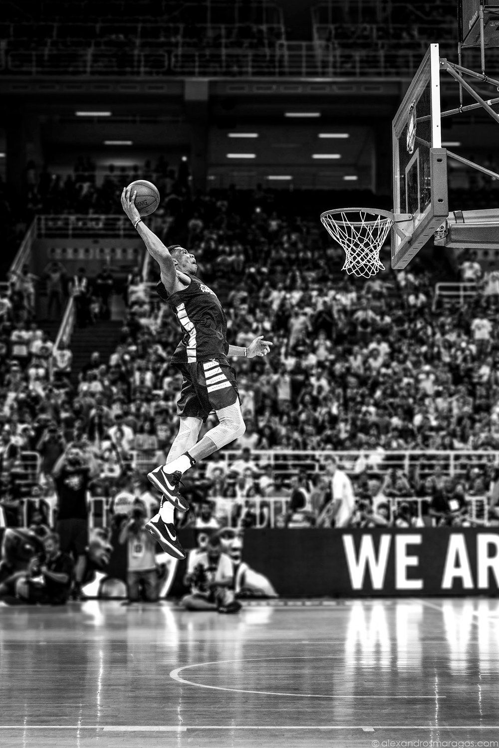 Giannis Antetokounmpo Dunk Wallpapers