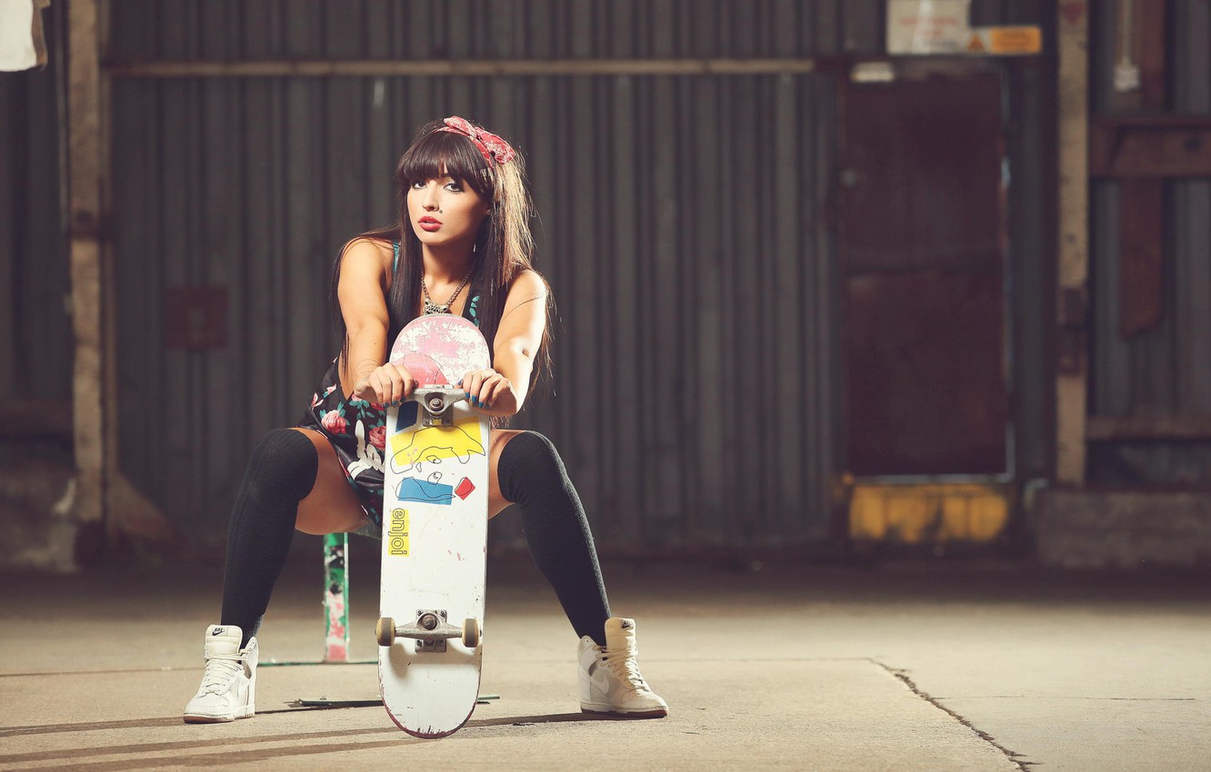 Girl Skateboard Wallpapers